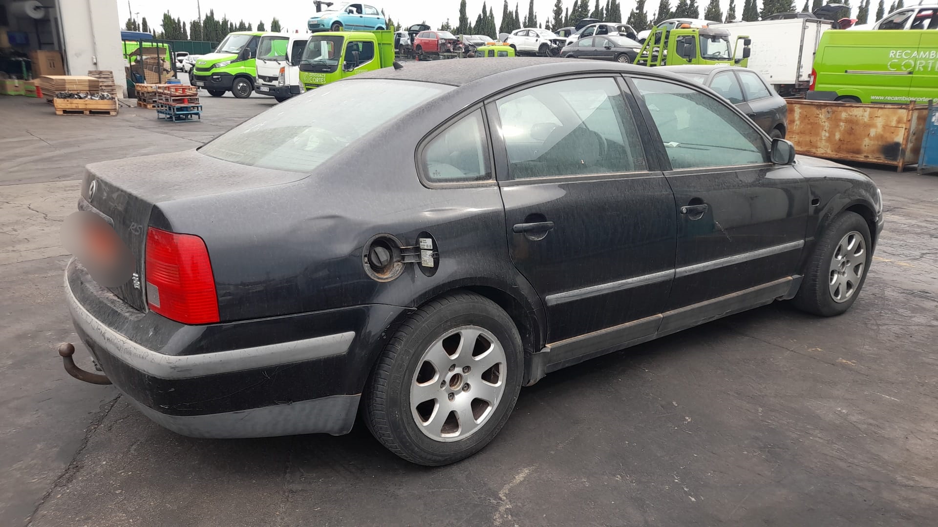 VOLKSWAGEN Passat B5 (1996-2005) Дверь передняя левая 3B4831051BE 18564599