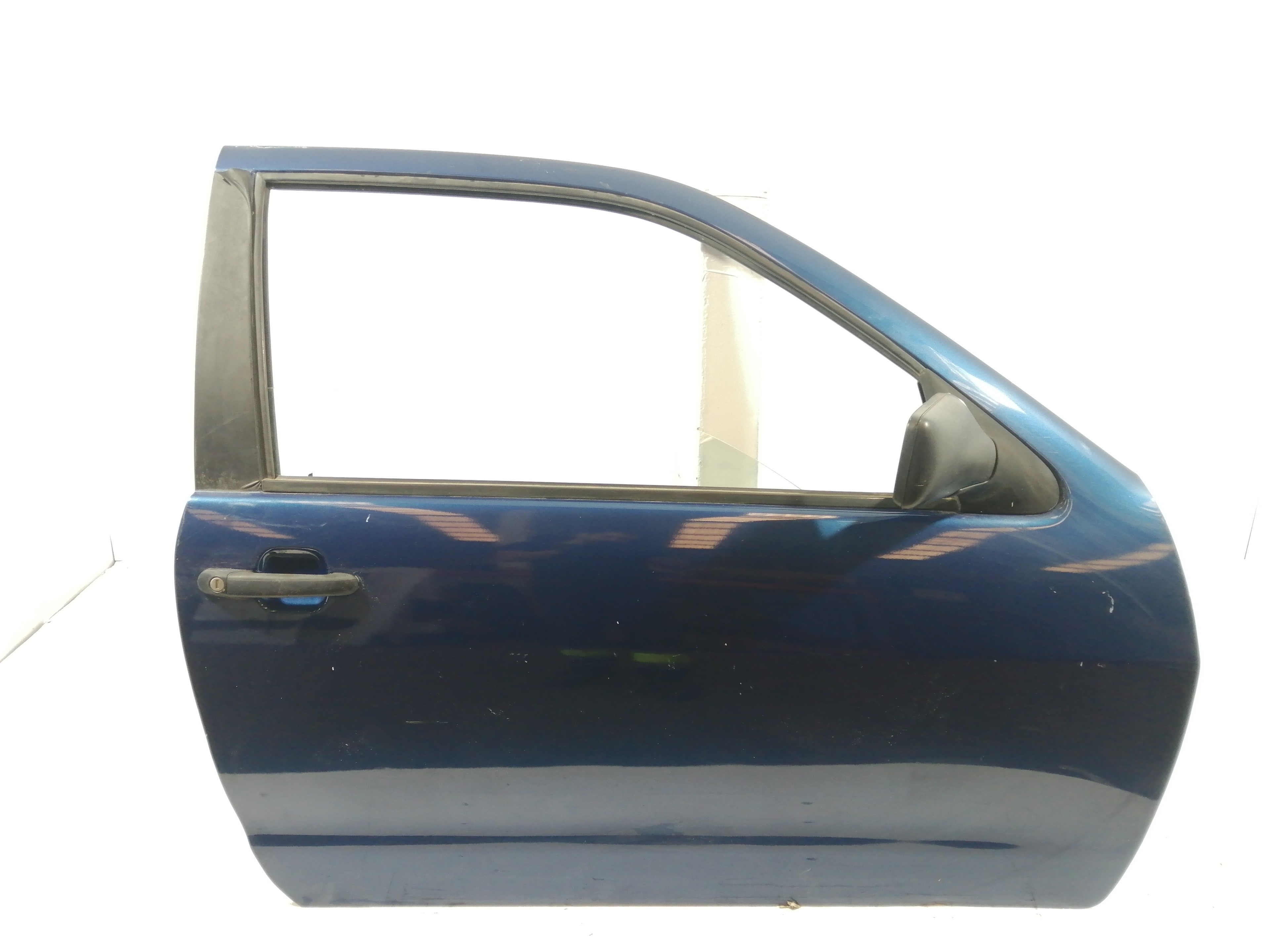 SEAT Cordoba 1 generation (1993-2003) Priekinės dešinės durys 6K3831052C 20408146