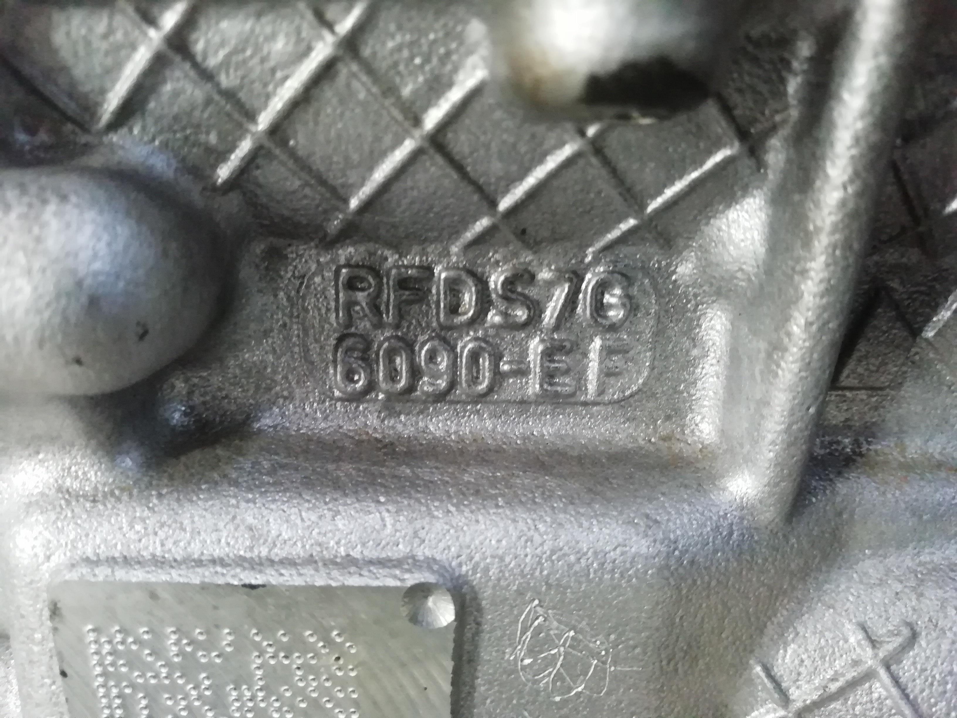 FORD Kuga 2 generation (2013-2020) Variklio galva M8MD, RFDS7G6090EF 24345992