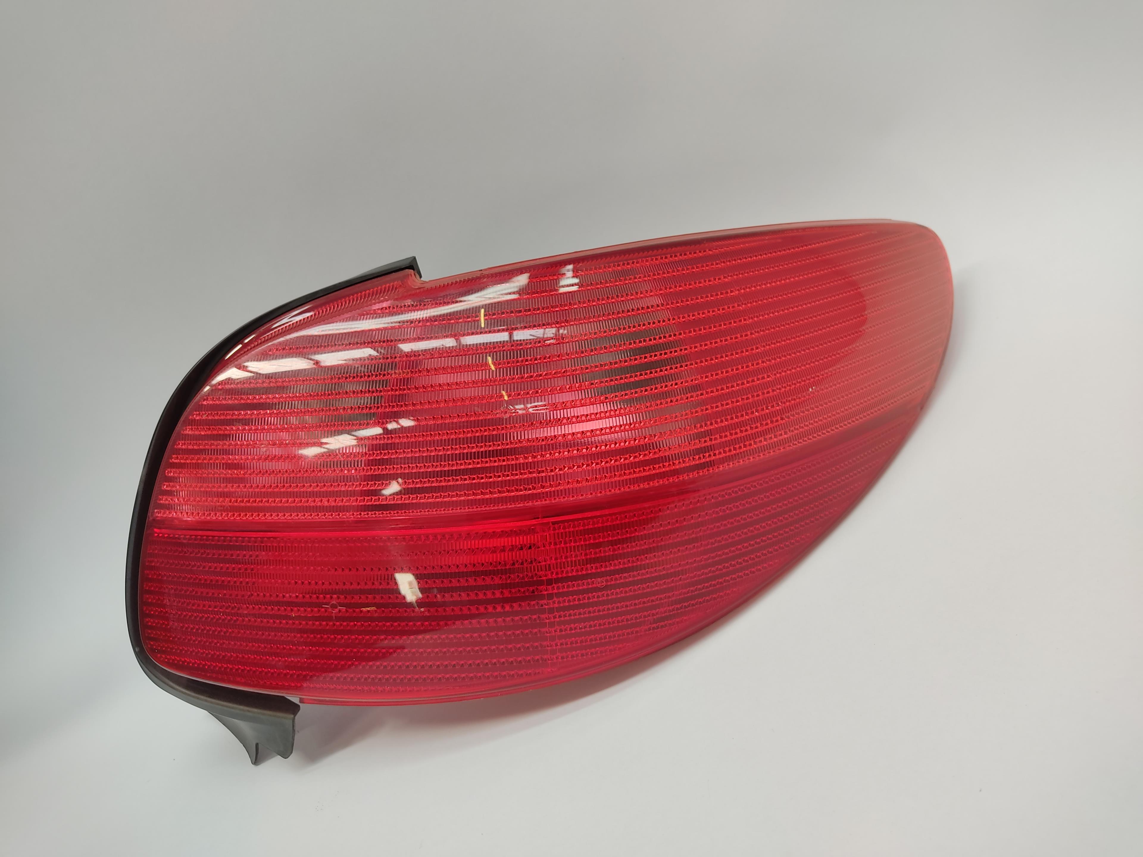 PEUGEOT 206 1 generation (1998-2009) Rear Right Taillight Lamp 6351N7 24463234