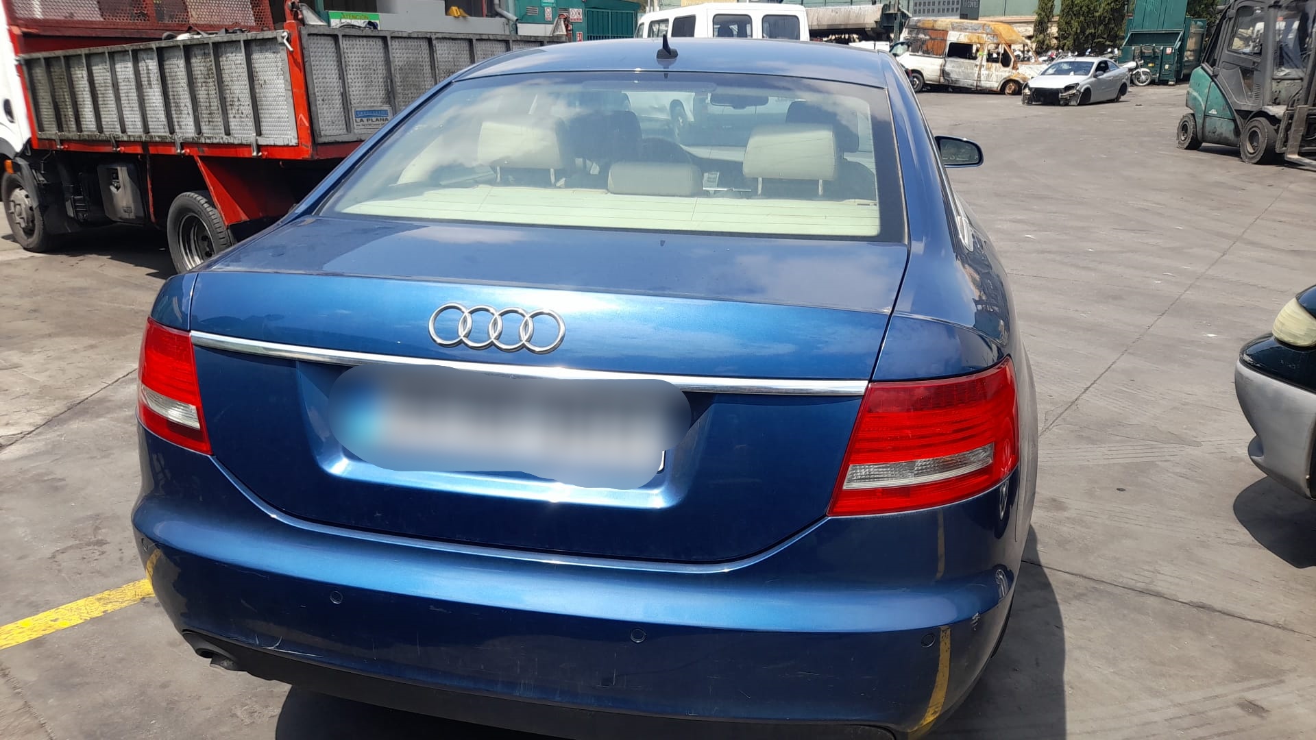 AUDI A6 C6/4F (2004-2011) Передняя правая дверь 4F0831052F 23823175