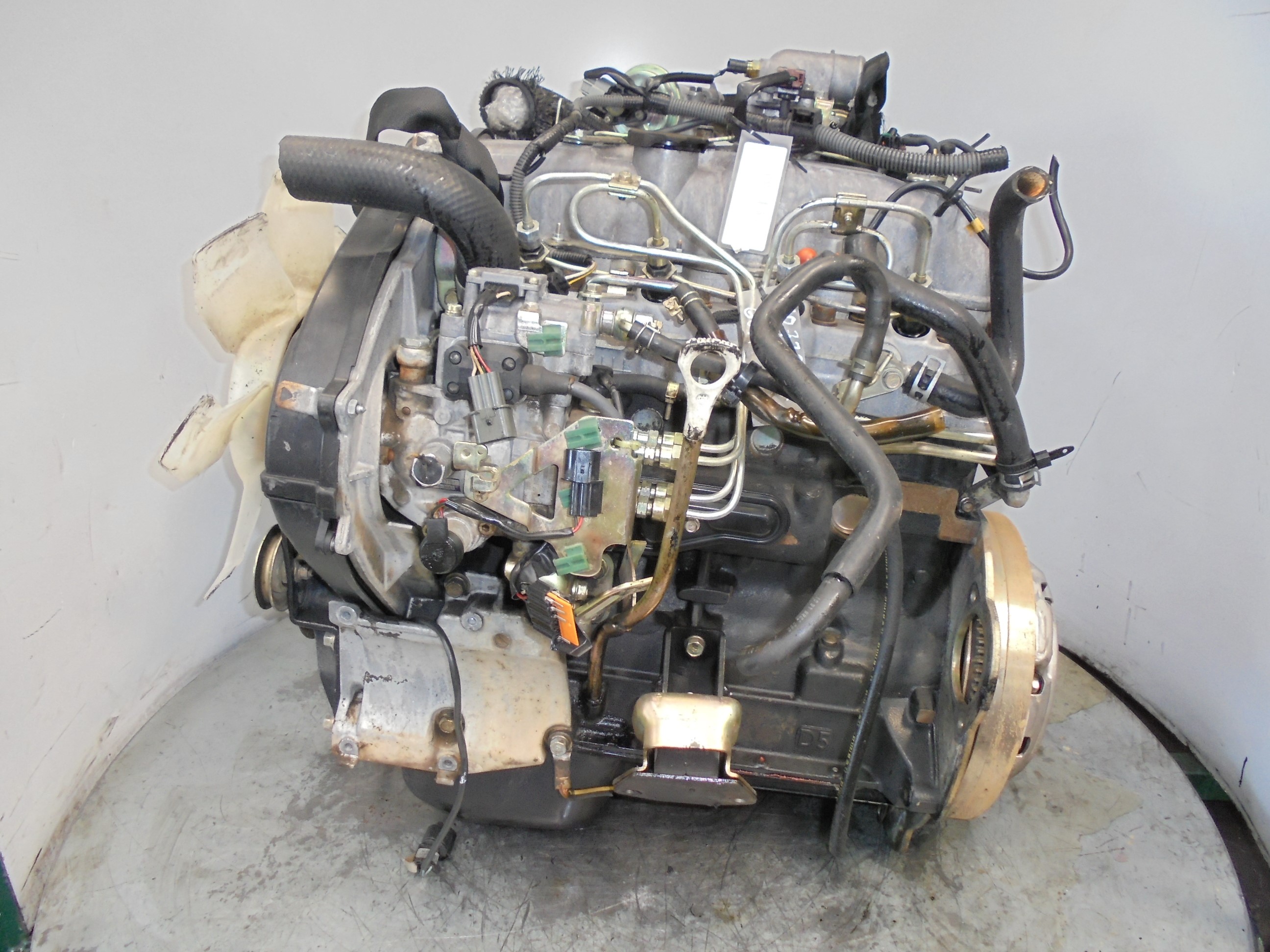 MITSUBISHI Pajero Sport 1 generation (1996-2008) Engine 4D56 23876949
