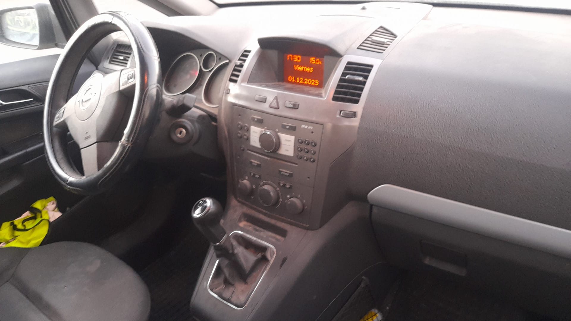 OPEL Zafira B (2005-2010) Cutia de siguranțe 25346524