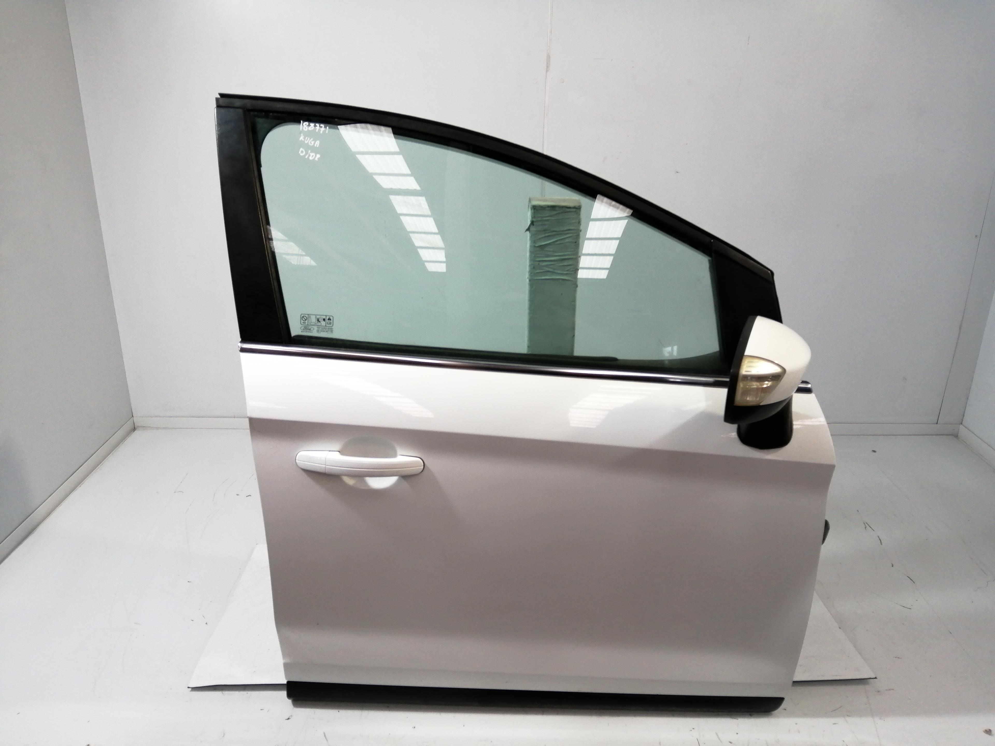 FORD Kuga 2 generation (2013-2020) Front Right Door 1712678 25167386