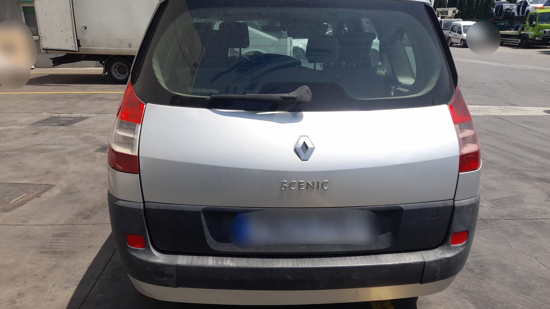 RENAULT Scenic 2 generation (2003-2010) Priekšējais bamperis 620225303R 20408073