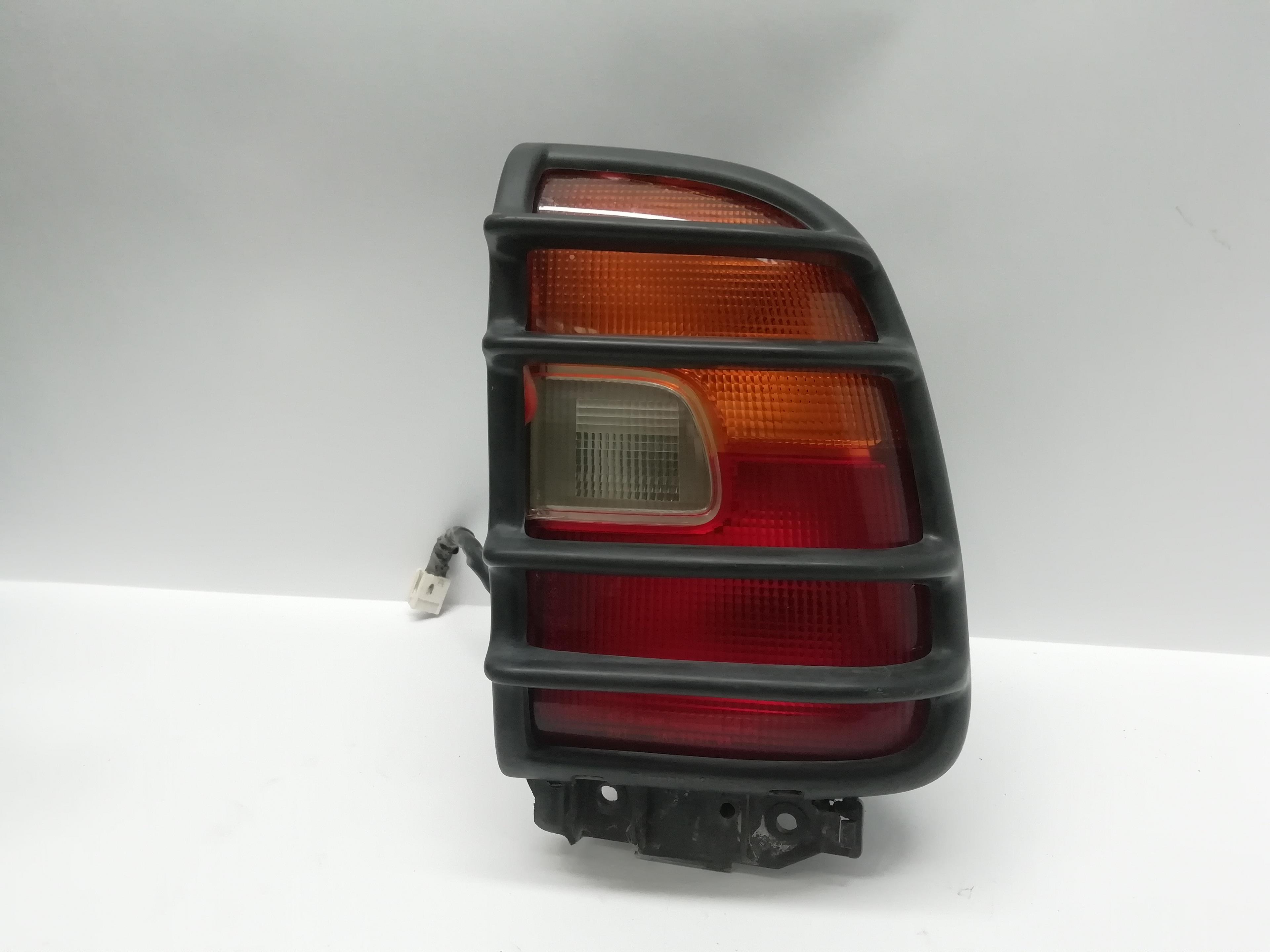 TOYOTA RAV4 1 generation (XA10) (1994-2000) Rear Right Taillight Lamp 8155042020 23562934