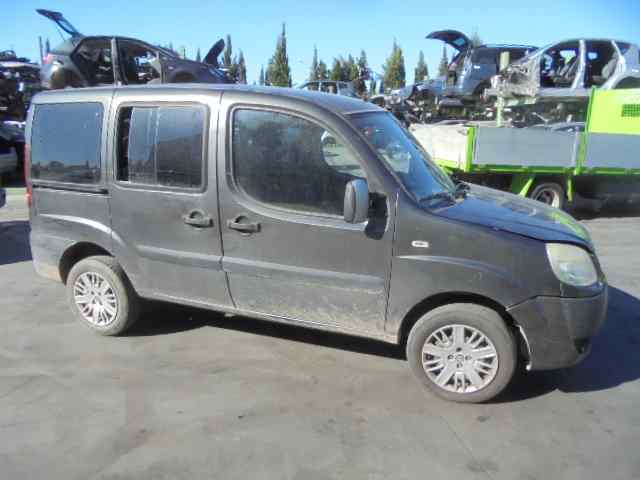 FIAT Doblo 1 generation (2001-2017) Лява странична плъзгаща се врата 51934381 18381182