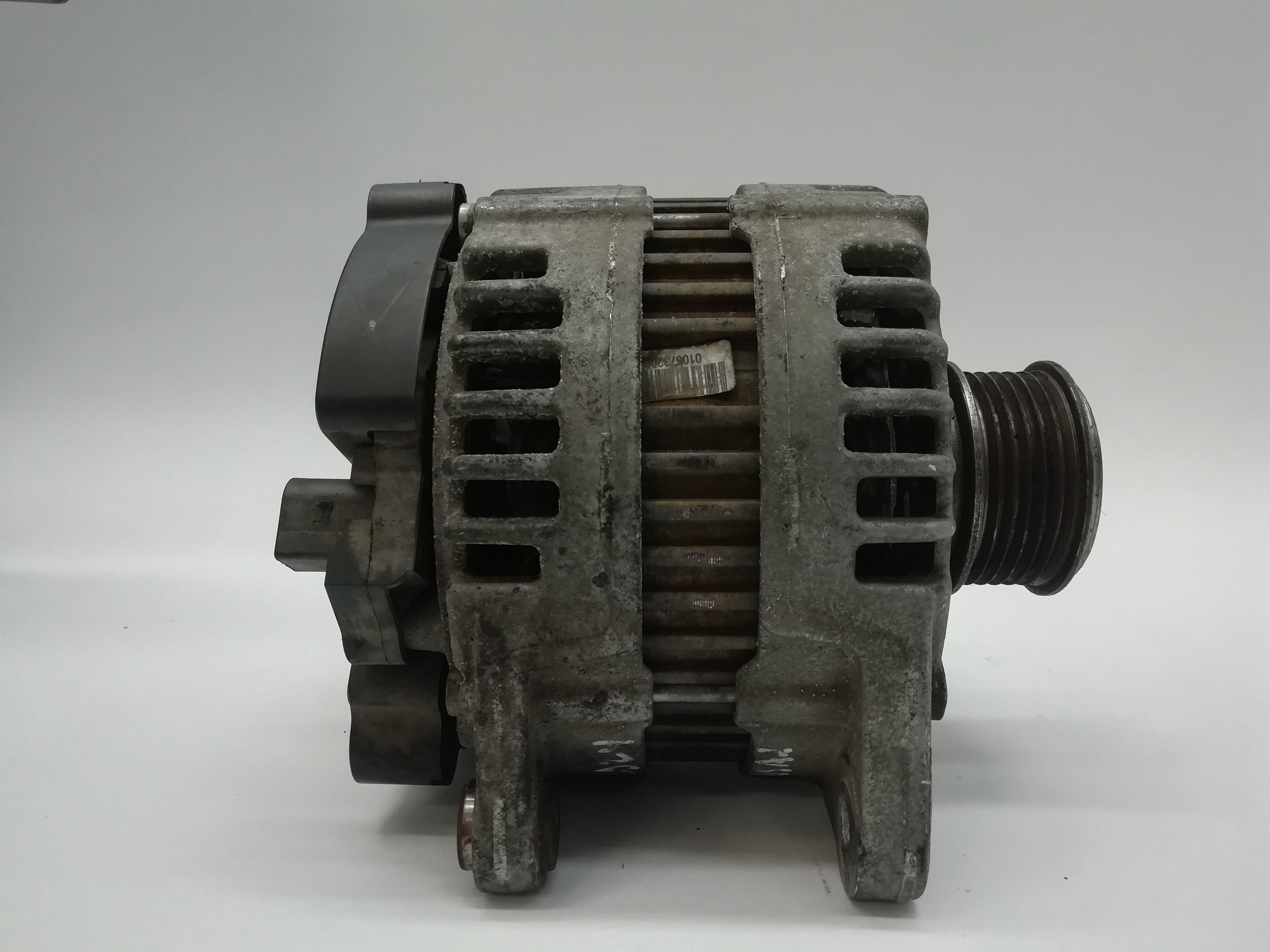 VOLKSWAGEN Passat B6 (2005-2010) Alternator 03G903023 25161317