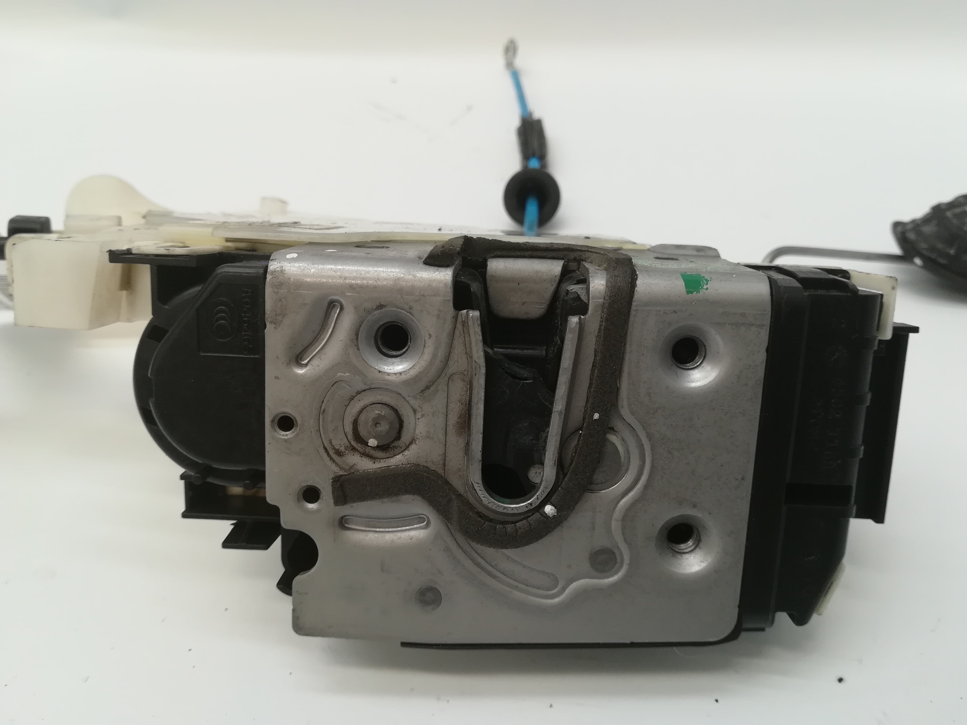 MERCEDES-BENZ E-Class W212/S212/C207/A207 (2009-2016) Front Right Door Lock A2047201835 18549345