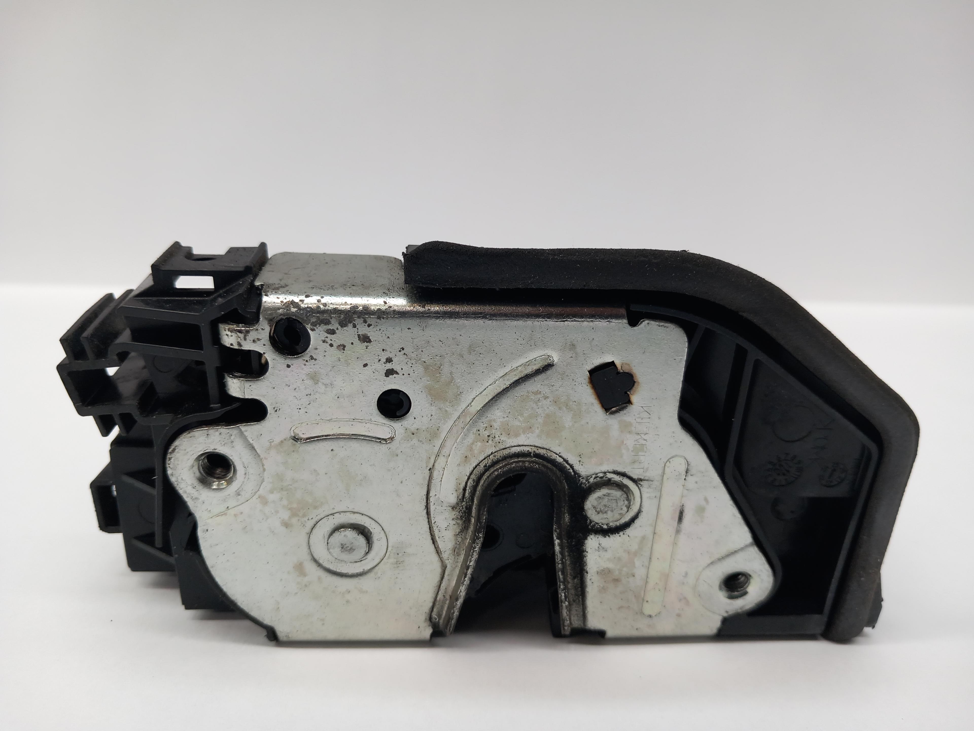 BMW 6 Series F06/F12/F13 (2010-2018) Front venstre dørlås 25268246