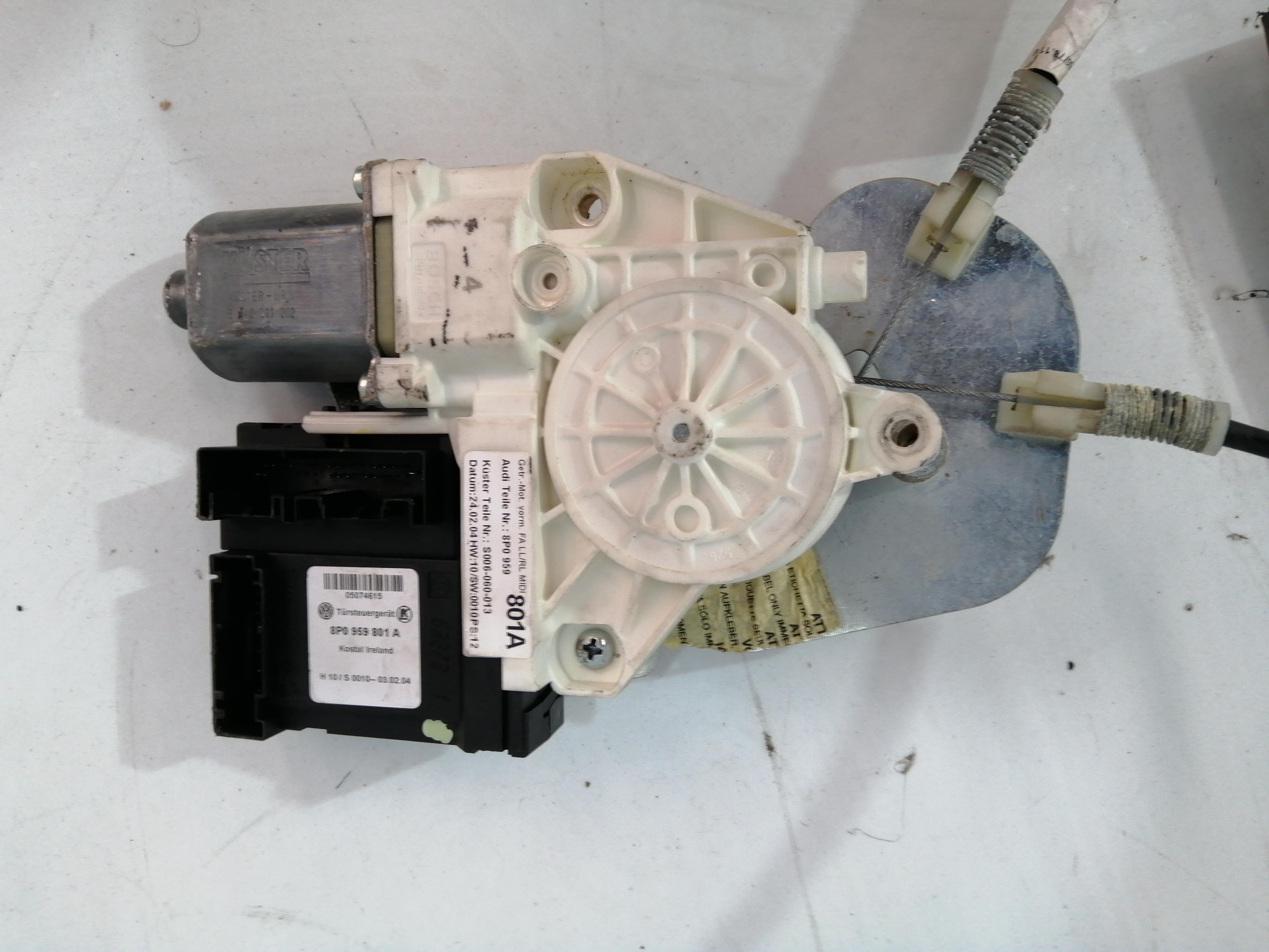 AUDI A3 8P (2003-2013) Regulator de geam ușă stânga față 8P3837461C 25690715