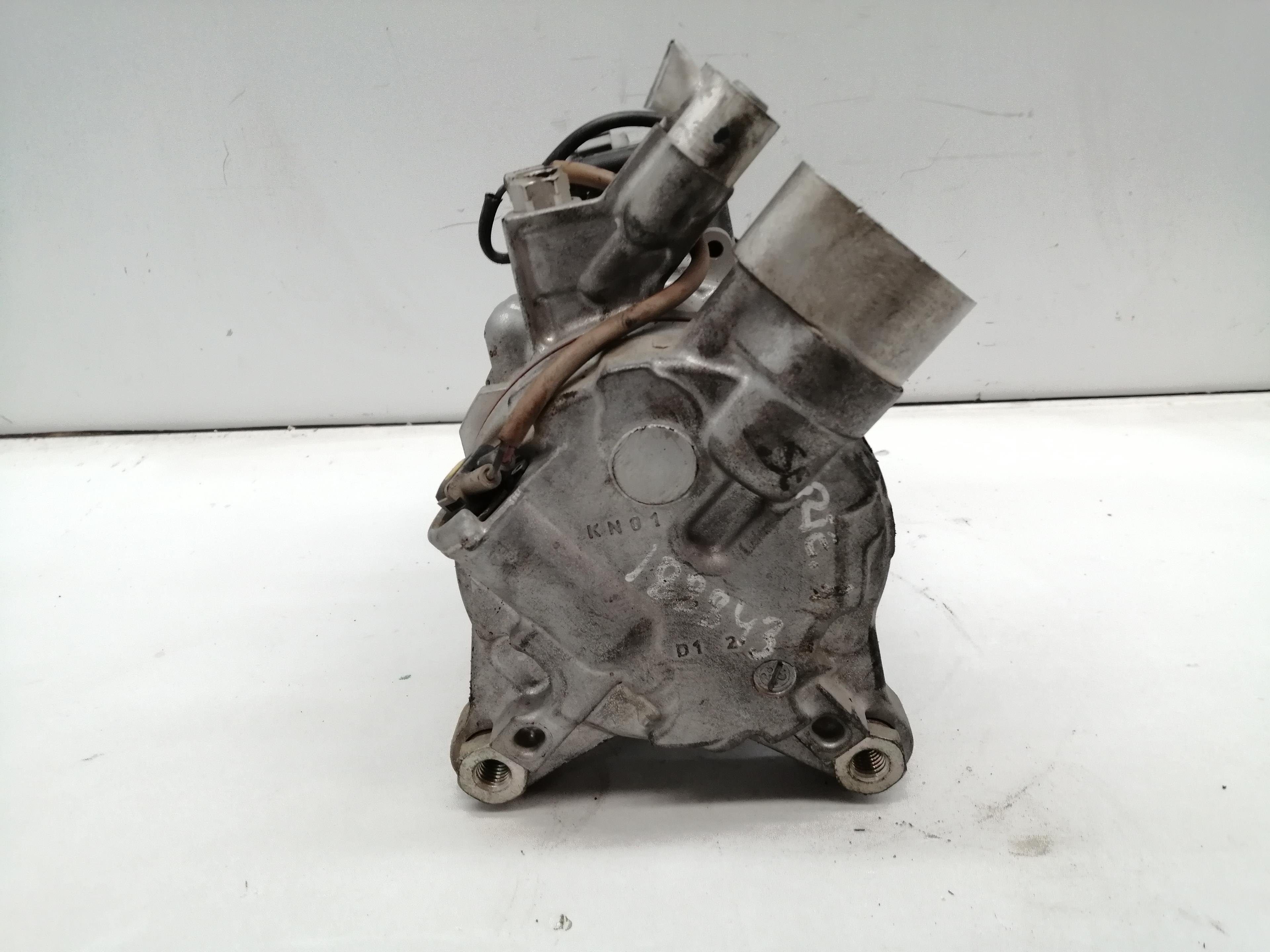 BMW 1 Series F20/F21 (2011-2020) Помпа за климатик 64529223694 25248433