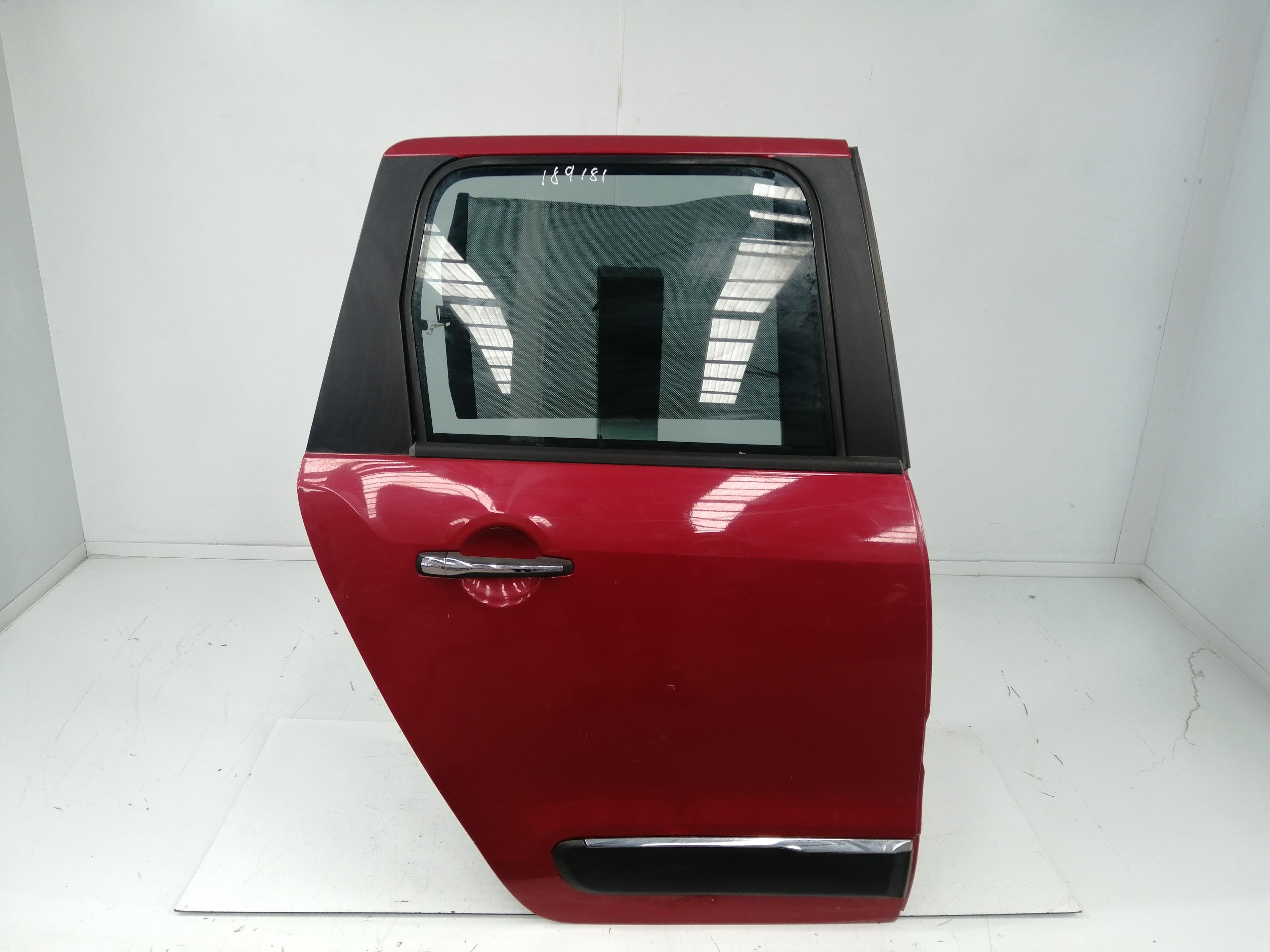 VOLKSWAGEN Bora Rear Right Door 9008V6 25753153