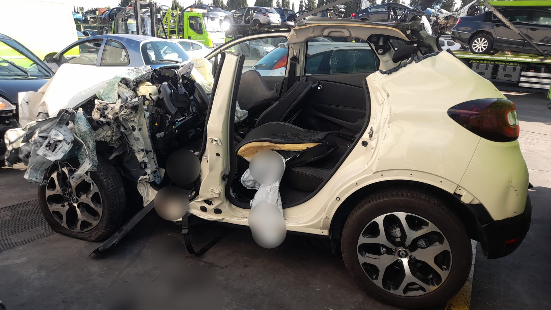 RENAULT Clio 4 generation (2012-2020) Priekšējo labo durvju logu pacēlājs 807200713R 25179010