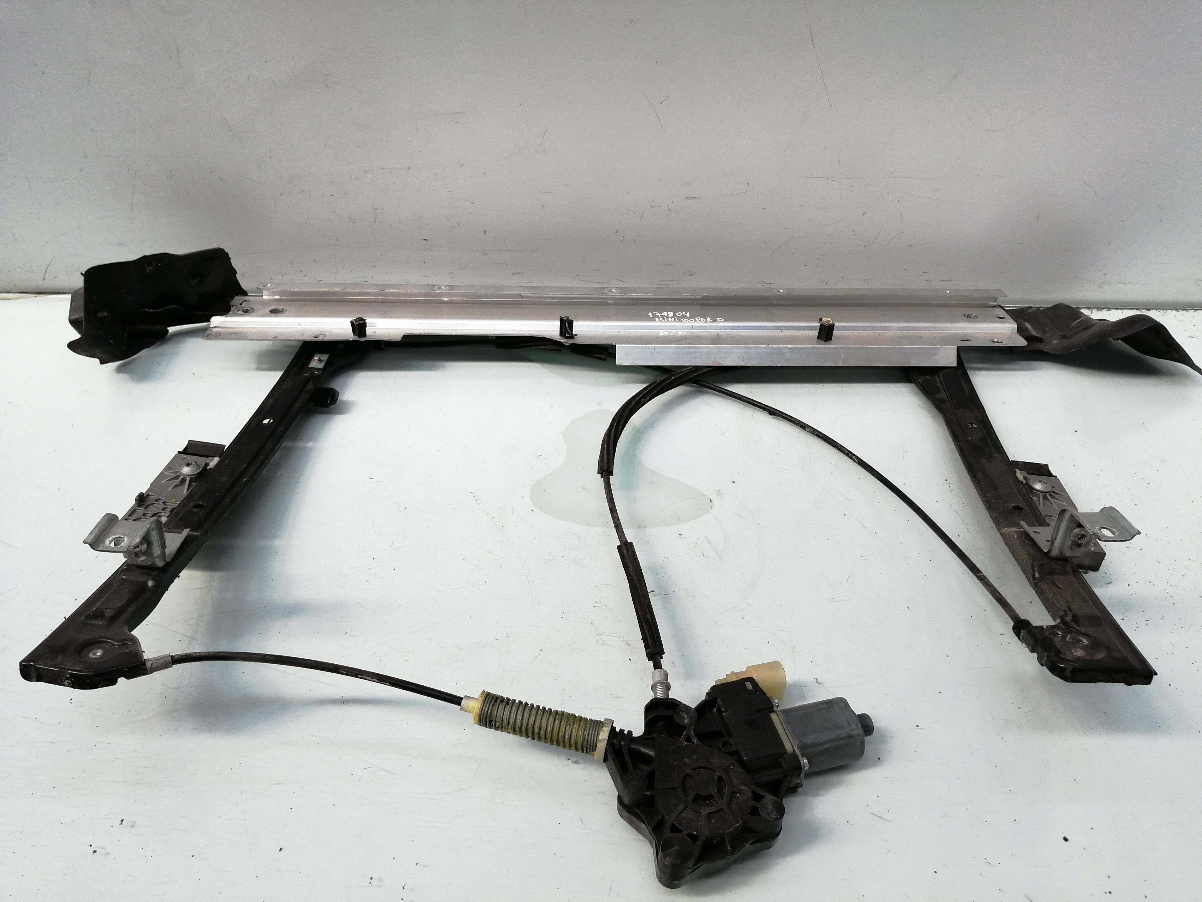 MINI Cooper R56 (2006-2015) Front Right Door Window Regulator 51332756084 21401499