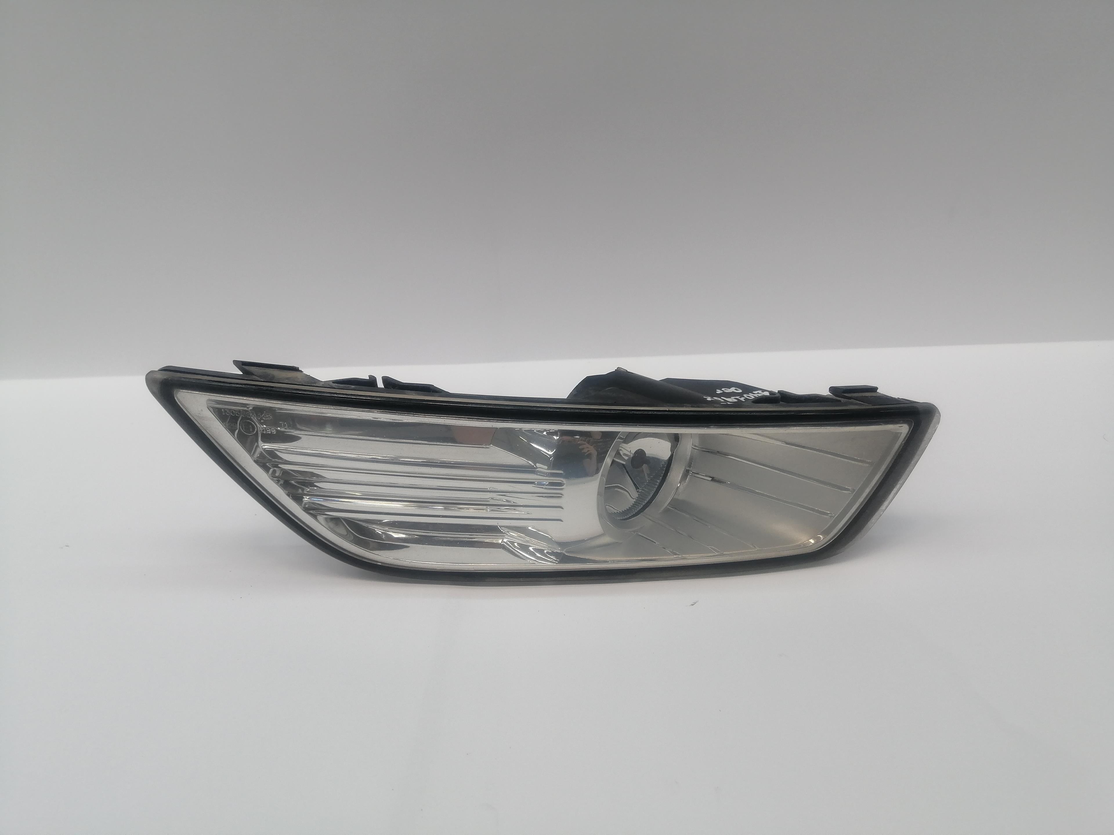 FORD Mondeo 4 generation (2007-2015) Front Right Fog Light 1521876 25825132