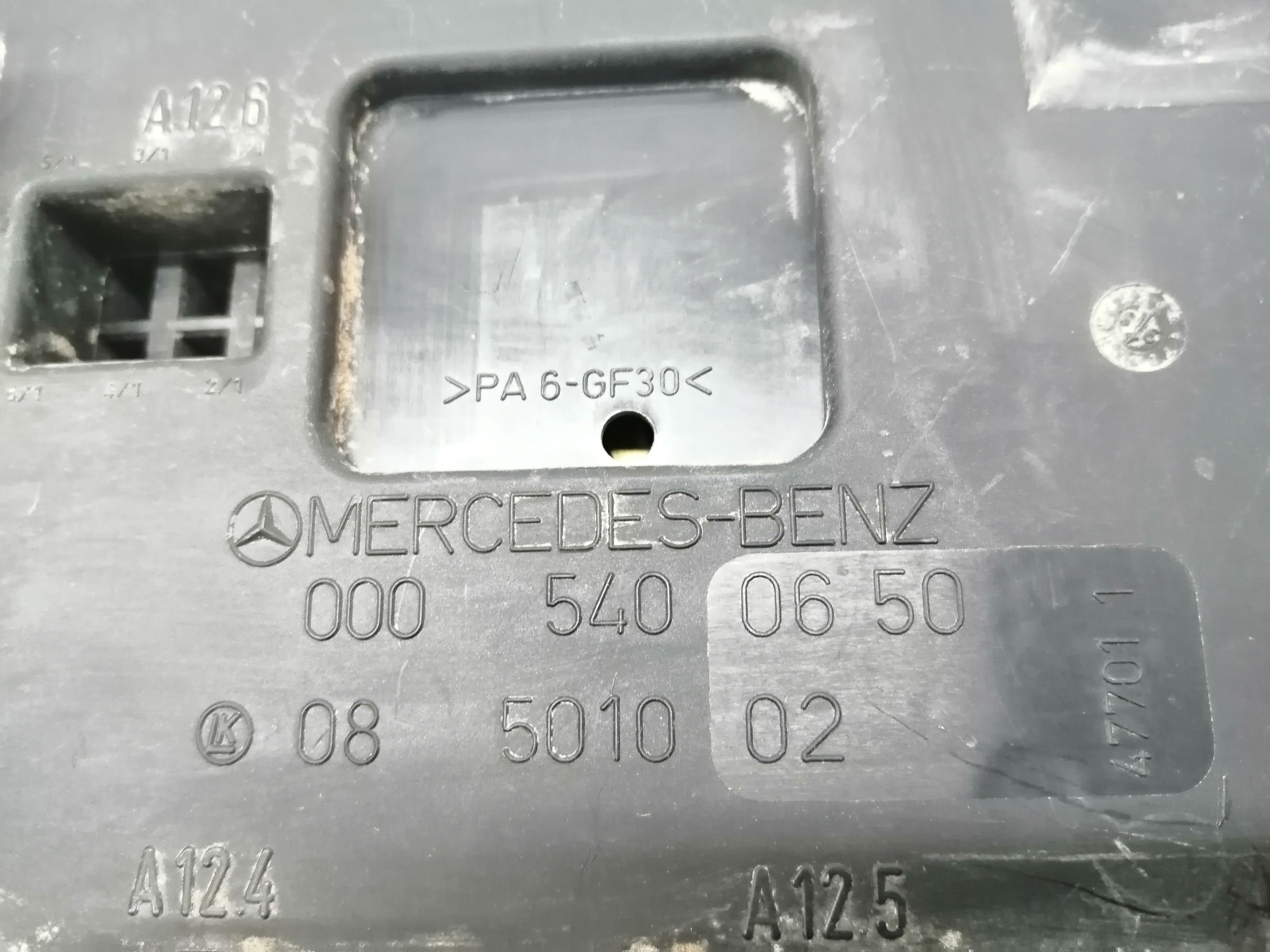 MERCEDES-BENZ Vito W638 (1996-2003) Блок предохранителей 0005400650, 08501002 21427874