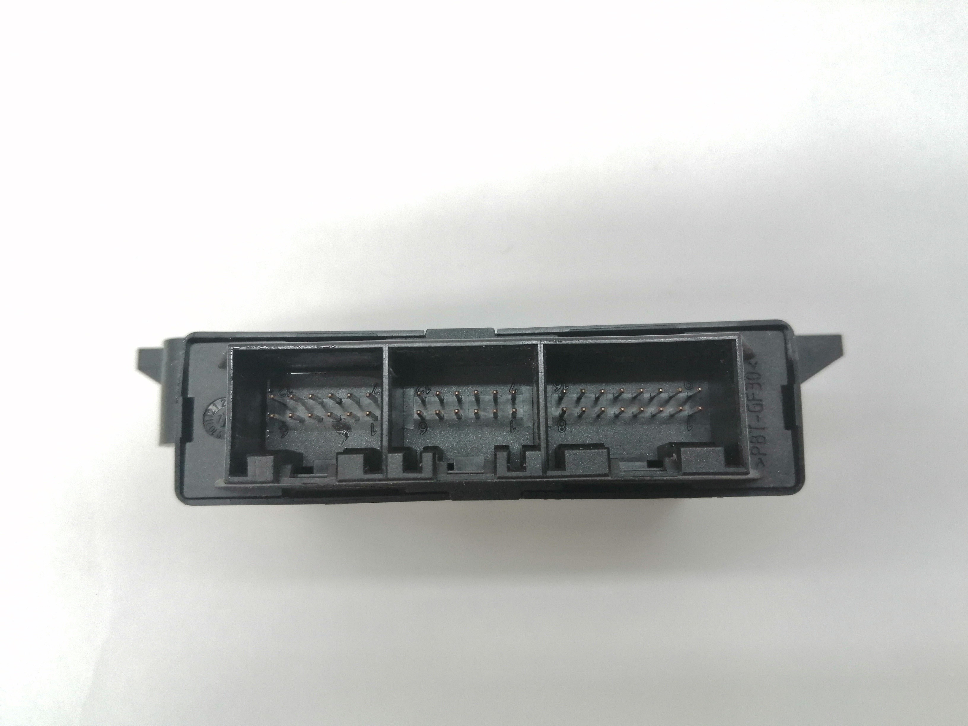 SEAT Alhambra 2 generation (2010-2021) Other part 7N0919475A 25177290