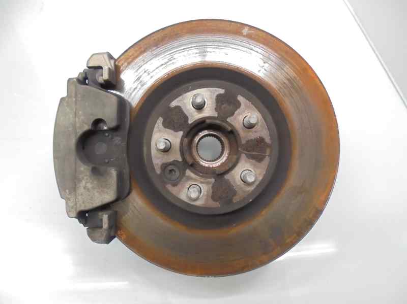 LAND ROVER Discovery Sport 1 generation (2014-2024) Front Left Wheel Hub LR109400 25104227