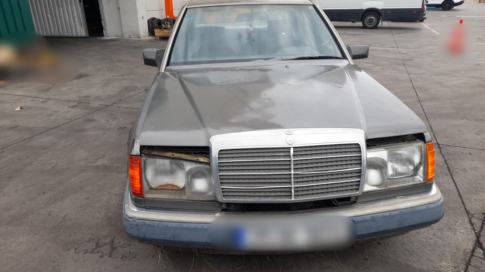 MERCEDES-BENZ E-Class W124 (1984-1997) Дверь передняя левая A1247202505 23892122