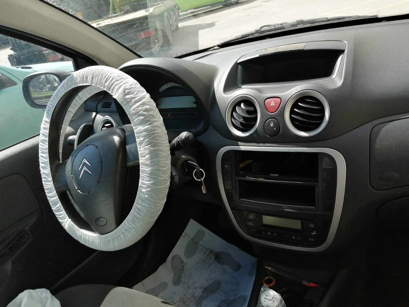 CITROËN C2 1 generation (2003-2009) Передняя правая дверь 9004T0 18505469