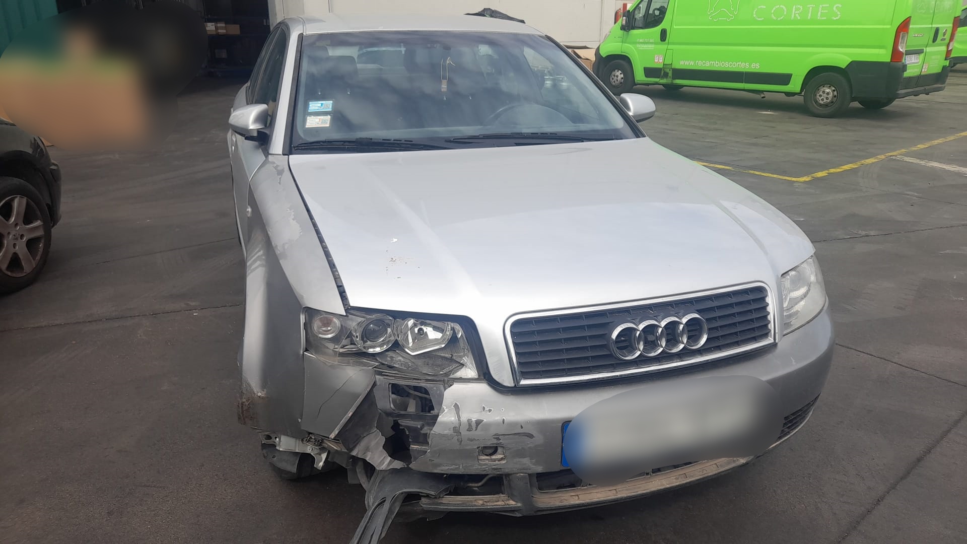 AUDI A4 B6/8E (2000-2005) Дверь задняя правая 8E0833052 25267940