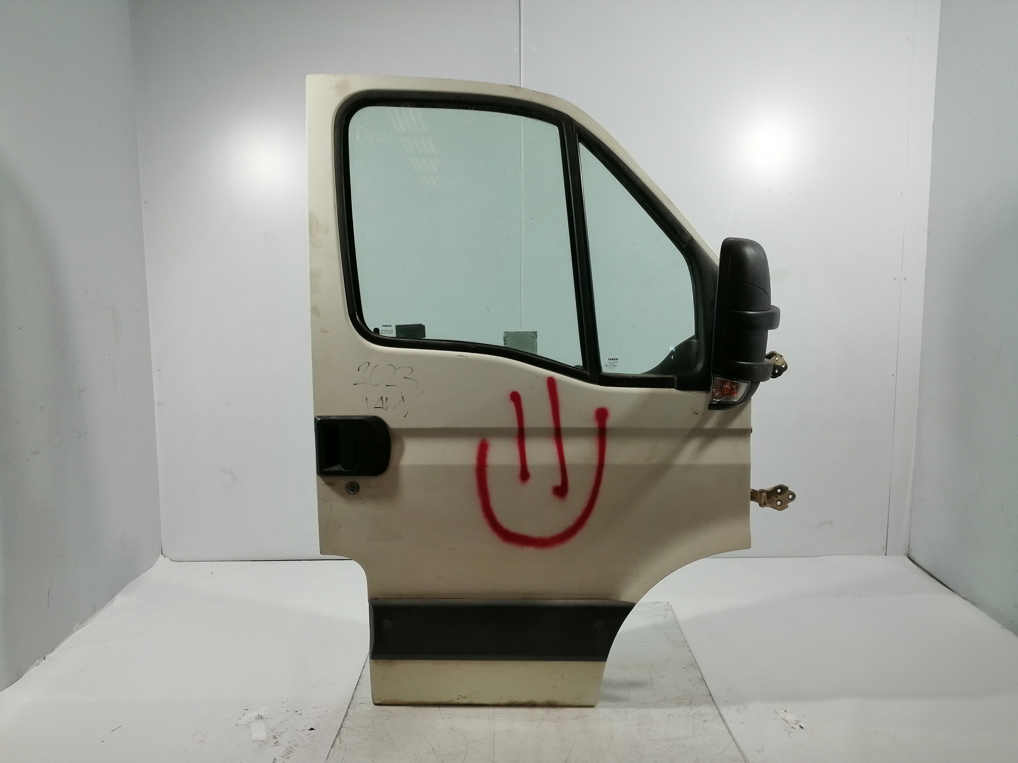 IVECO Daily 6 generation (2014-2019) Front Right Door 99460120 24546947