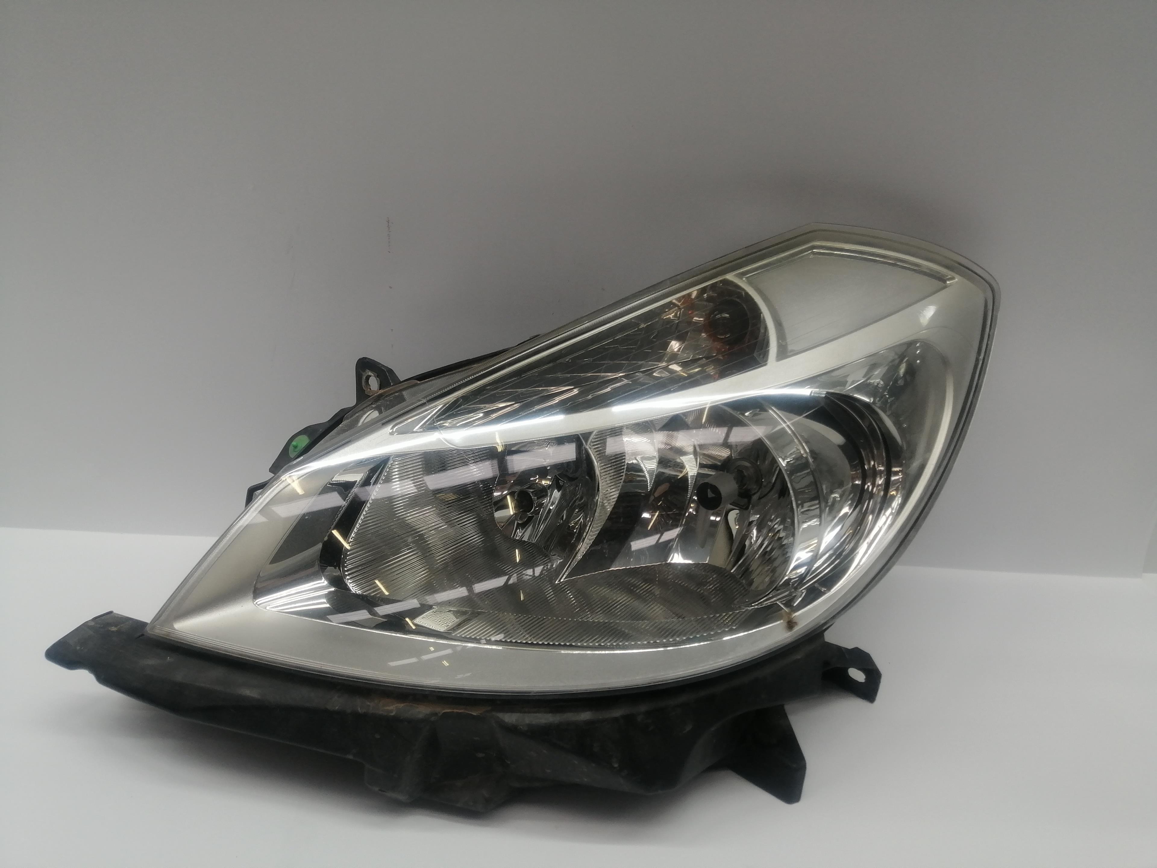 AUDI A8 D2/4D (1994-2002) Front Left Headlight 260607570R 25690511