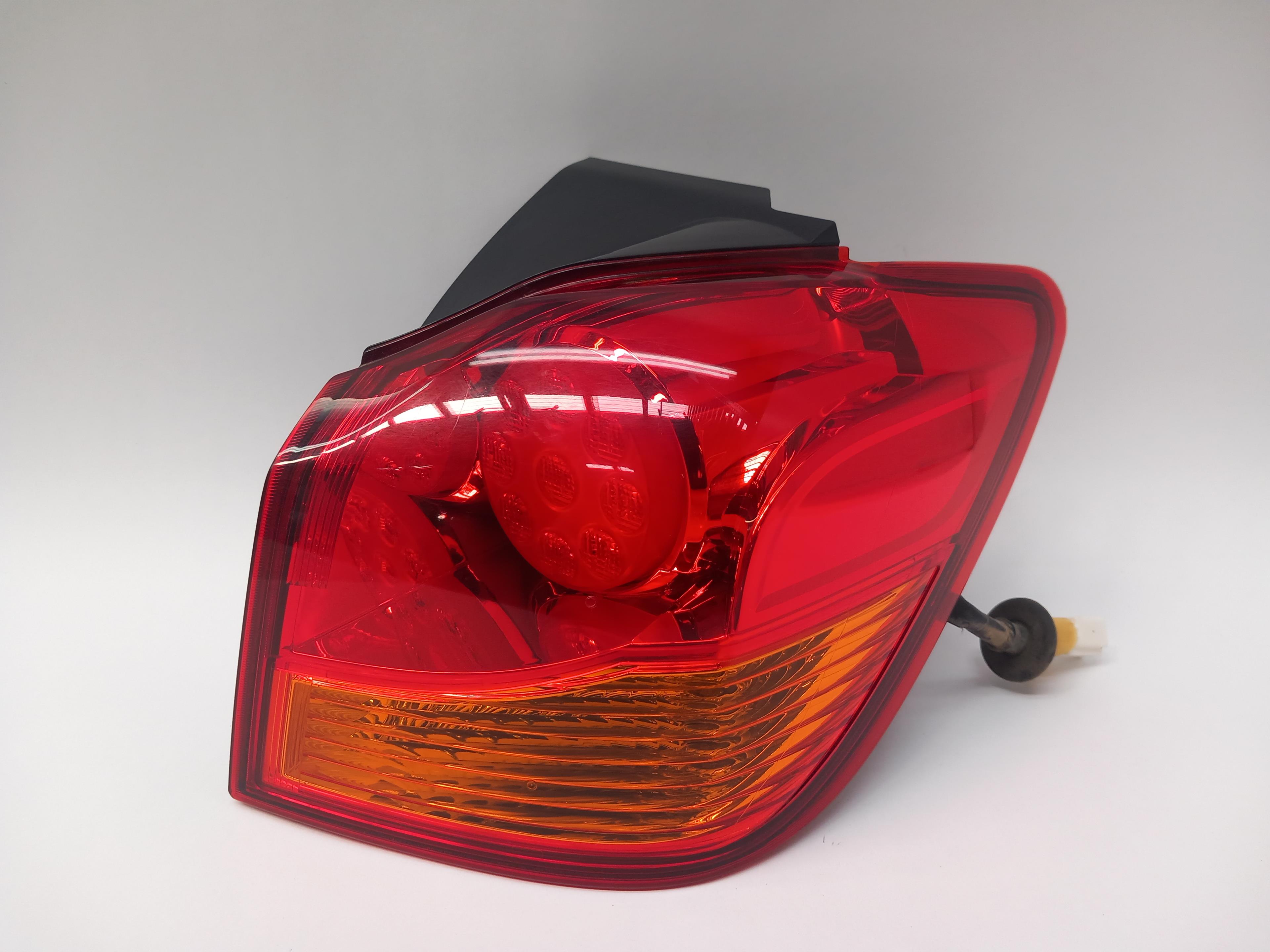 MITSUBISHI ASX 1 generation (2010-2020) Rear Right Taillight Lamp 8330A690 24298289