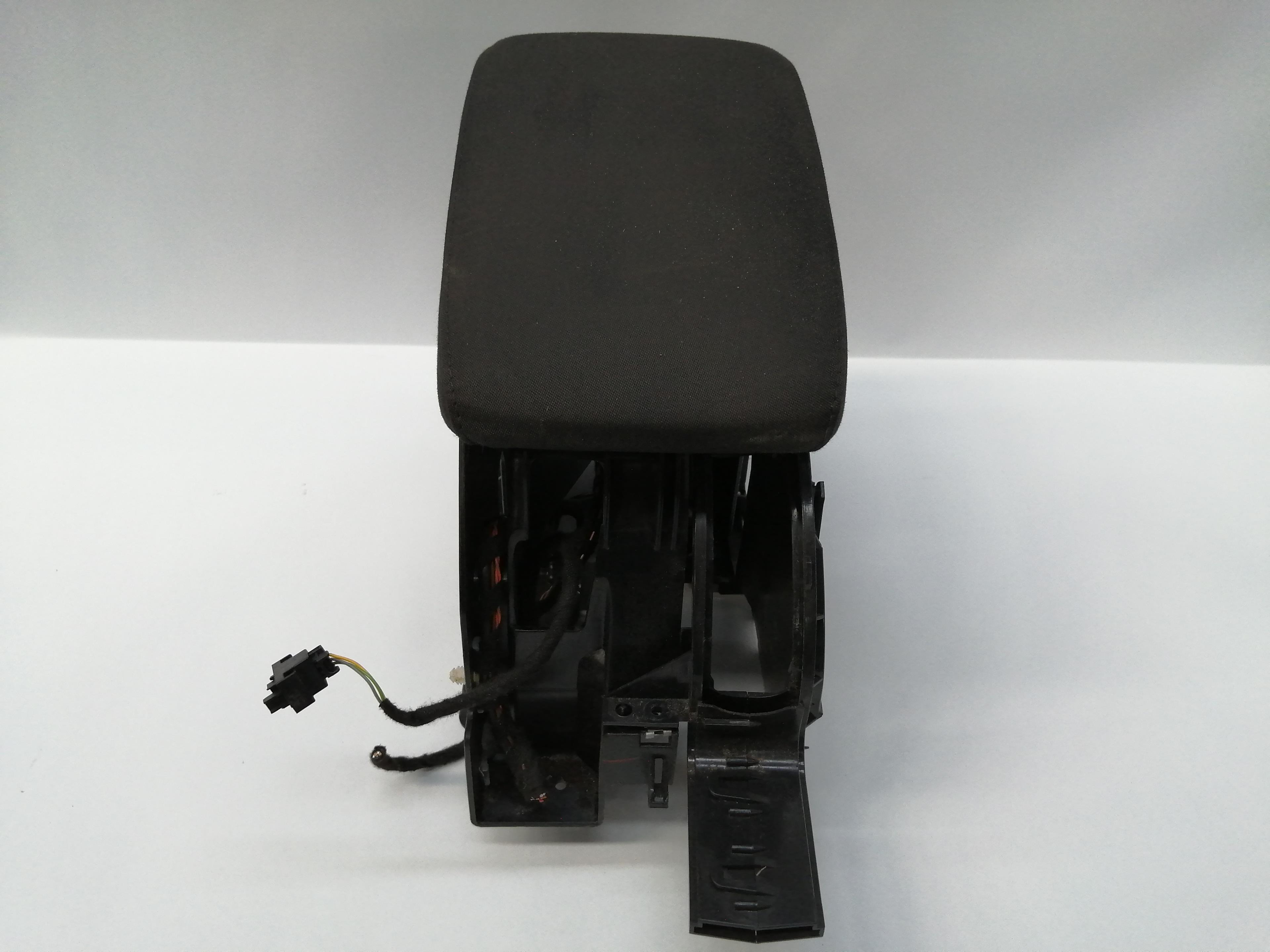 VOLKSWAGEN Scirocco 3 generation (2008-2020) Armrest 1K0864207E 21940238