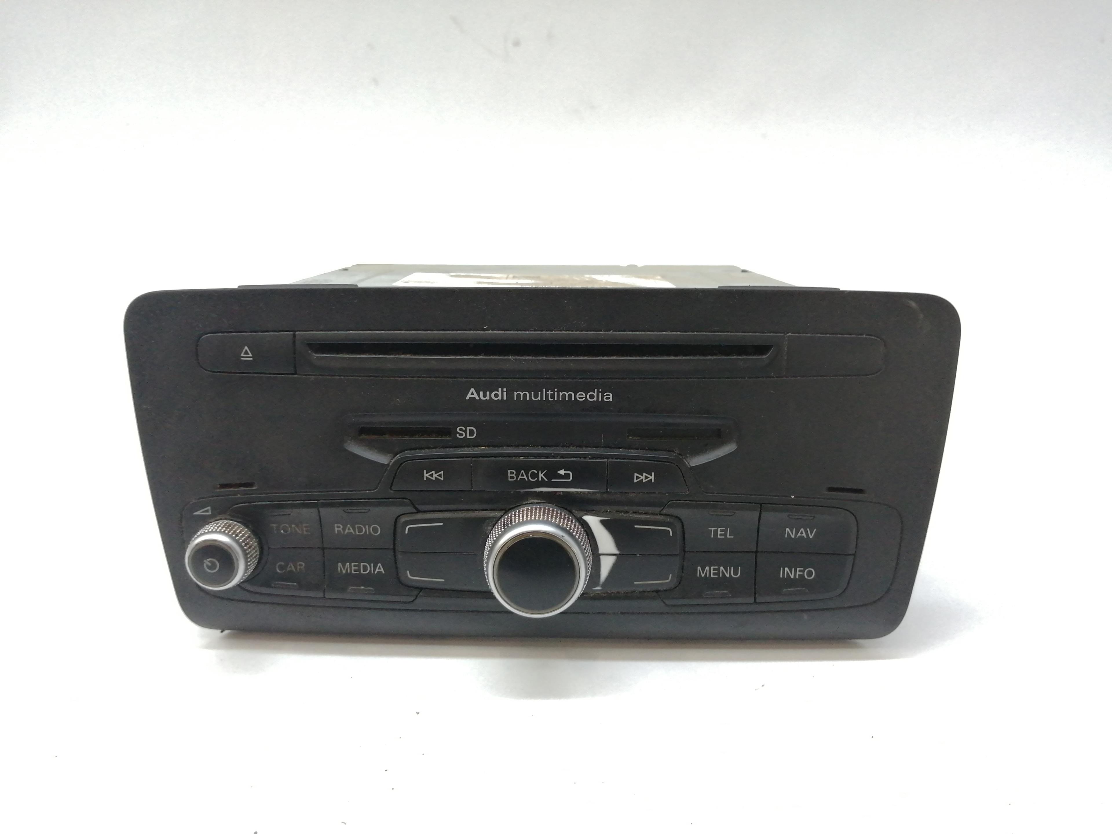AUDI A1 8X (2010-2020) Музикален плейър без GPS 8X0035183F 25190239