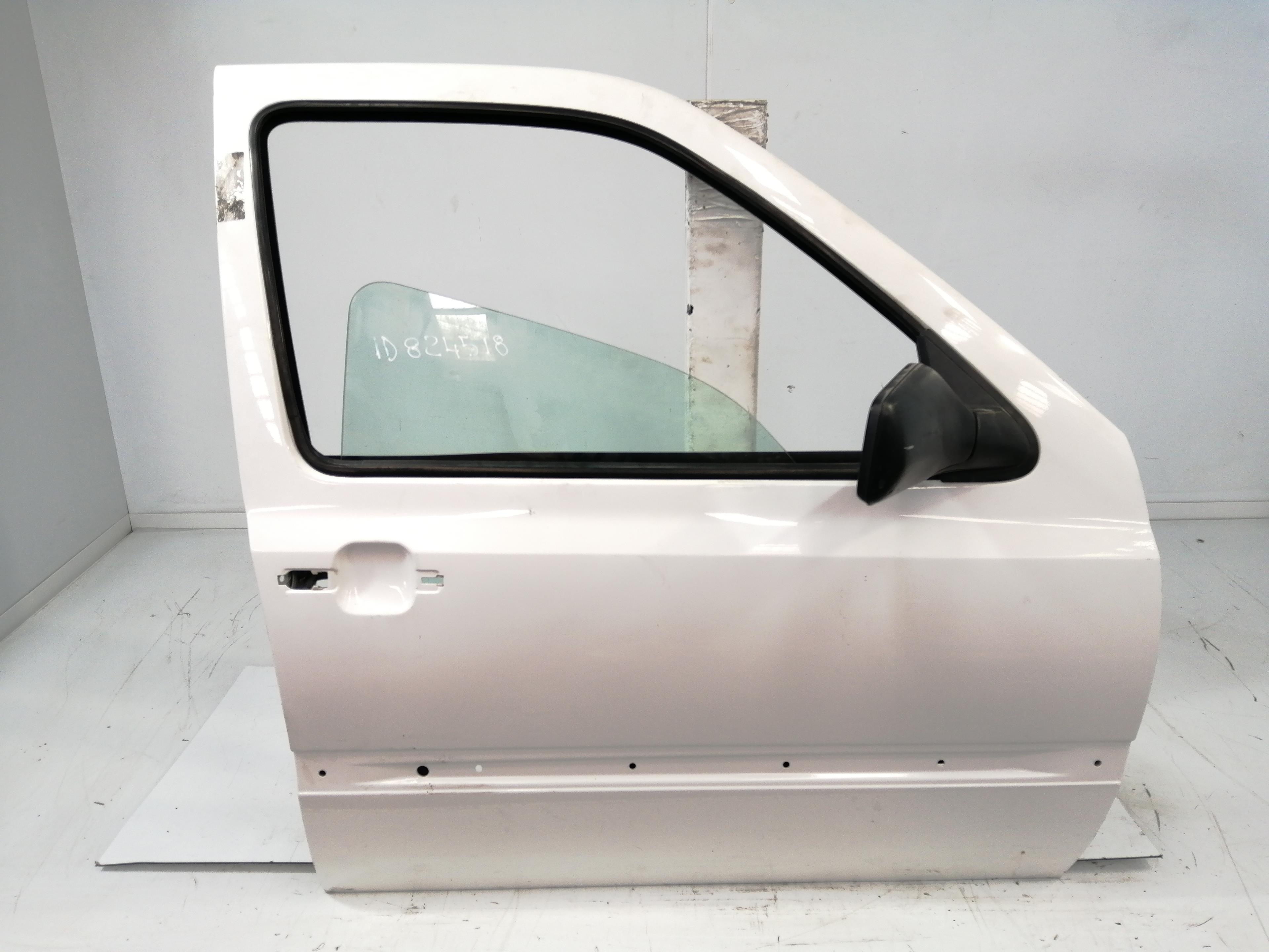 VOLKSWAGEN Golf 3 generation (1991-1998) Front Right Door 1H3831056A 18539121