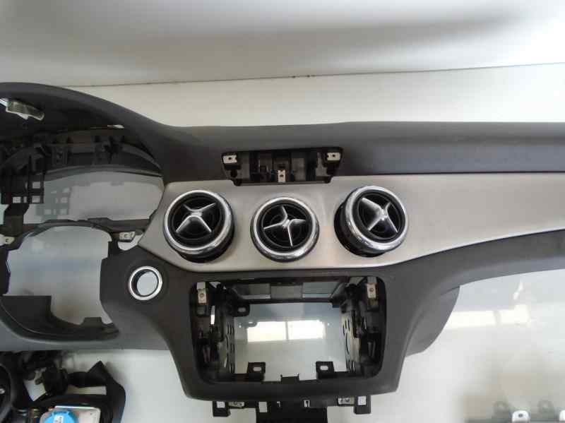 MERCEDES-BENZ GLA-Class X156 (2013-2020) Другая деталь A1176800801 18407230