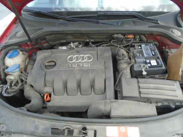 AUDI A3 8P (2003-2013) Bakre høyre baklys 8P4945094B 25100837