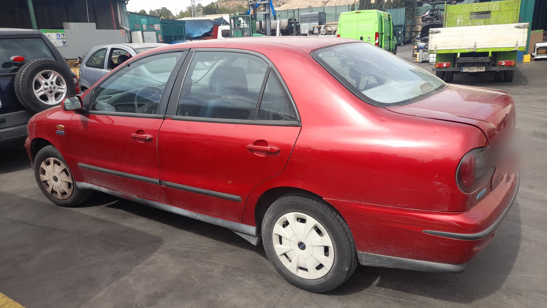 FIAT Marea 1 generation (1996-2001) Jobb első fényszóró 46524479 24463582