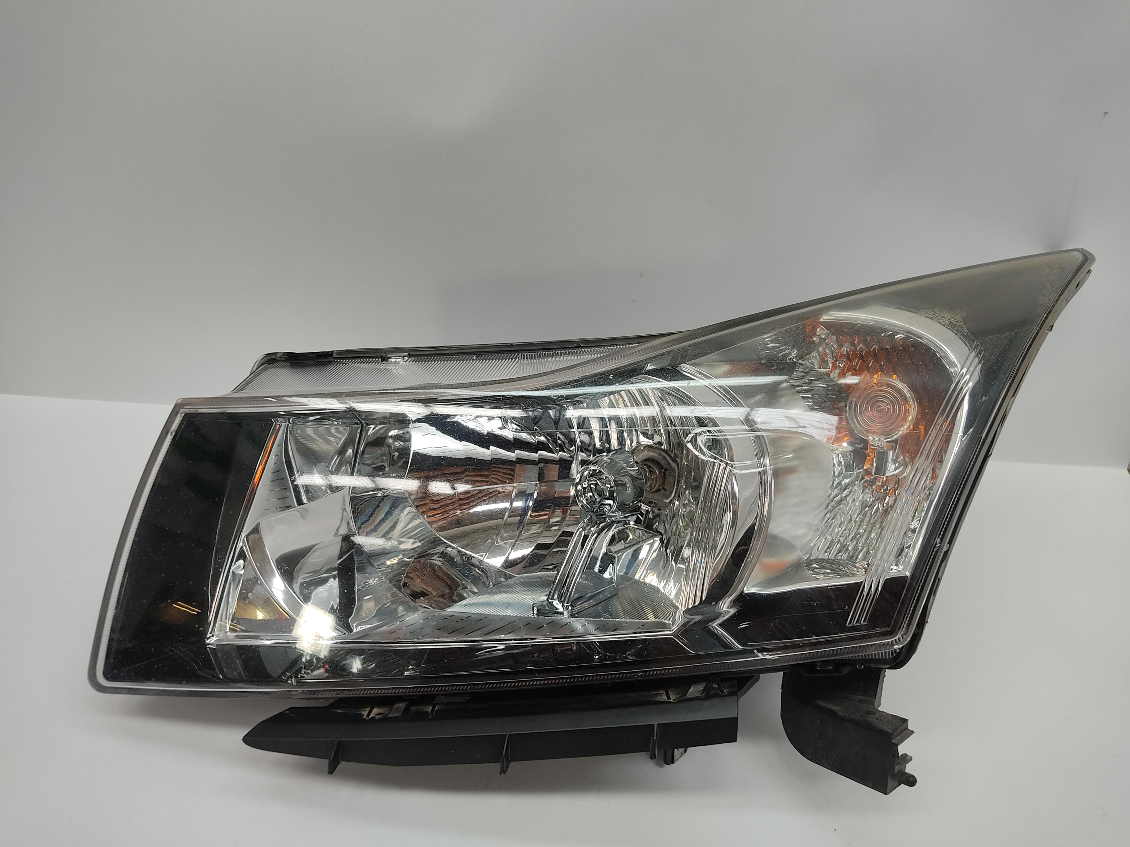 CHEVROLET Cruze 1 generation (2009-2015) Front Left Headlight 95956271 25754825