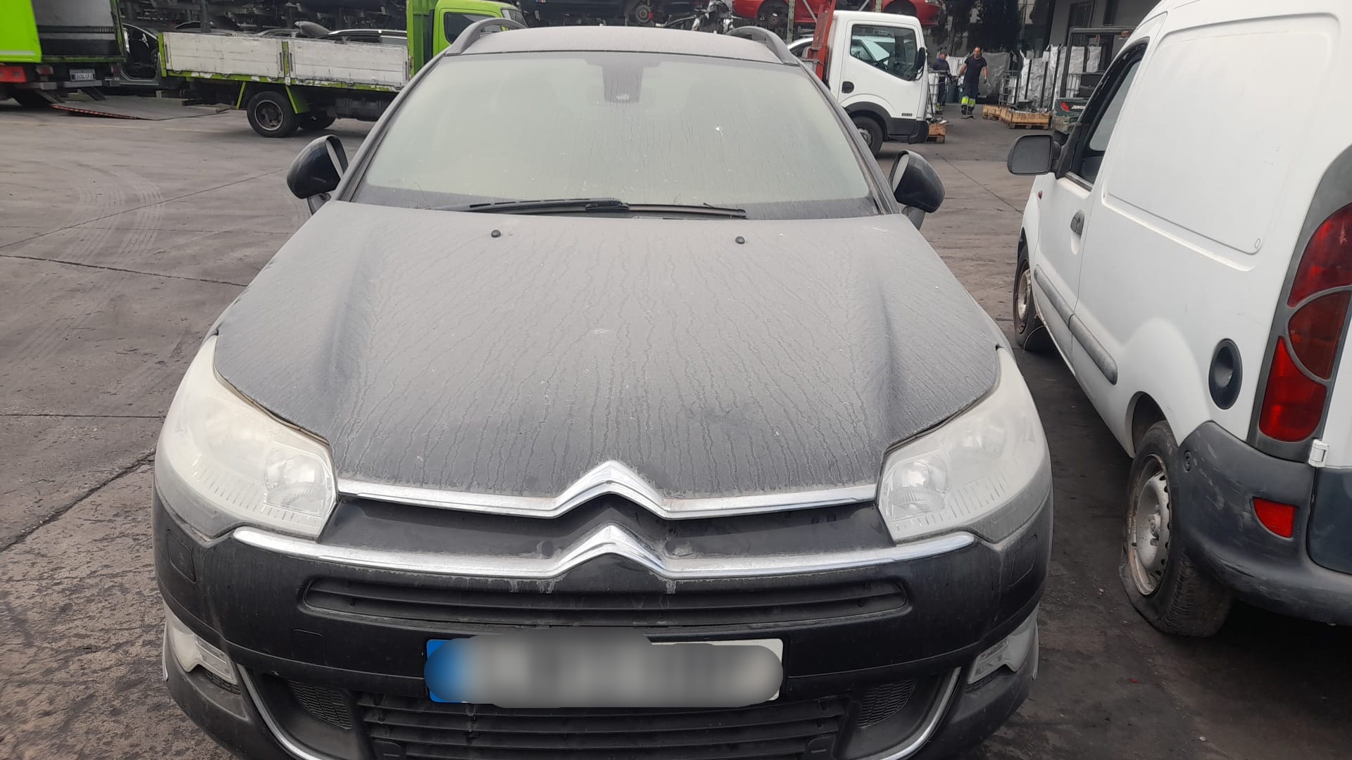 CITROËN C5 2 generation (2008-2017) Front Left Door 9002Y8 24546826