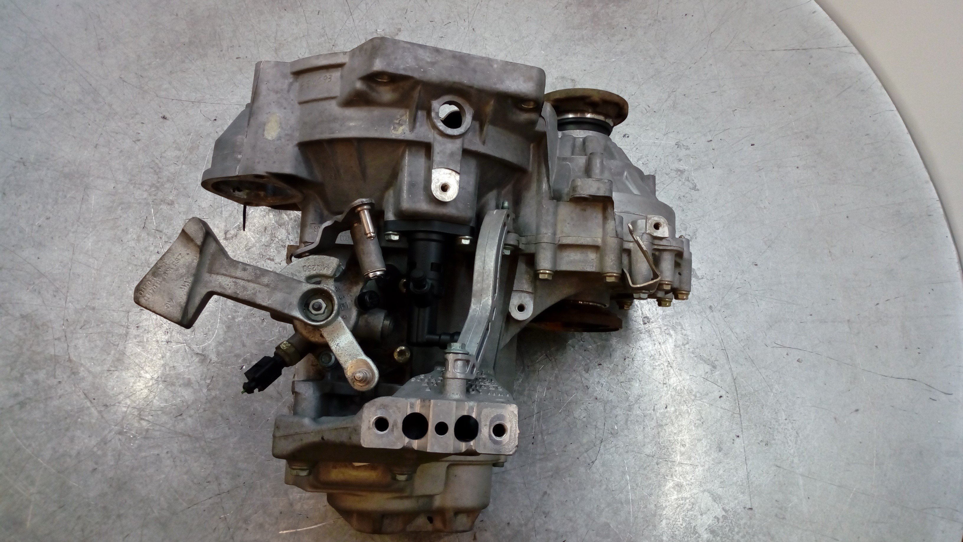 AUDI A2 8Z (1999-2005) Gearbox GQP 18638820