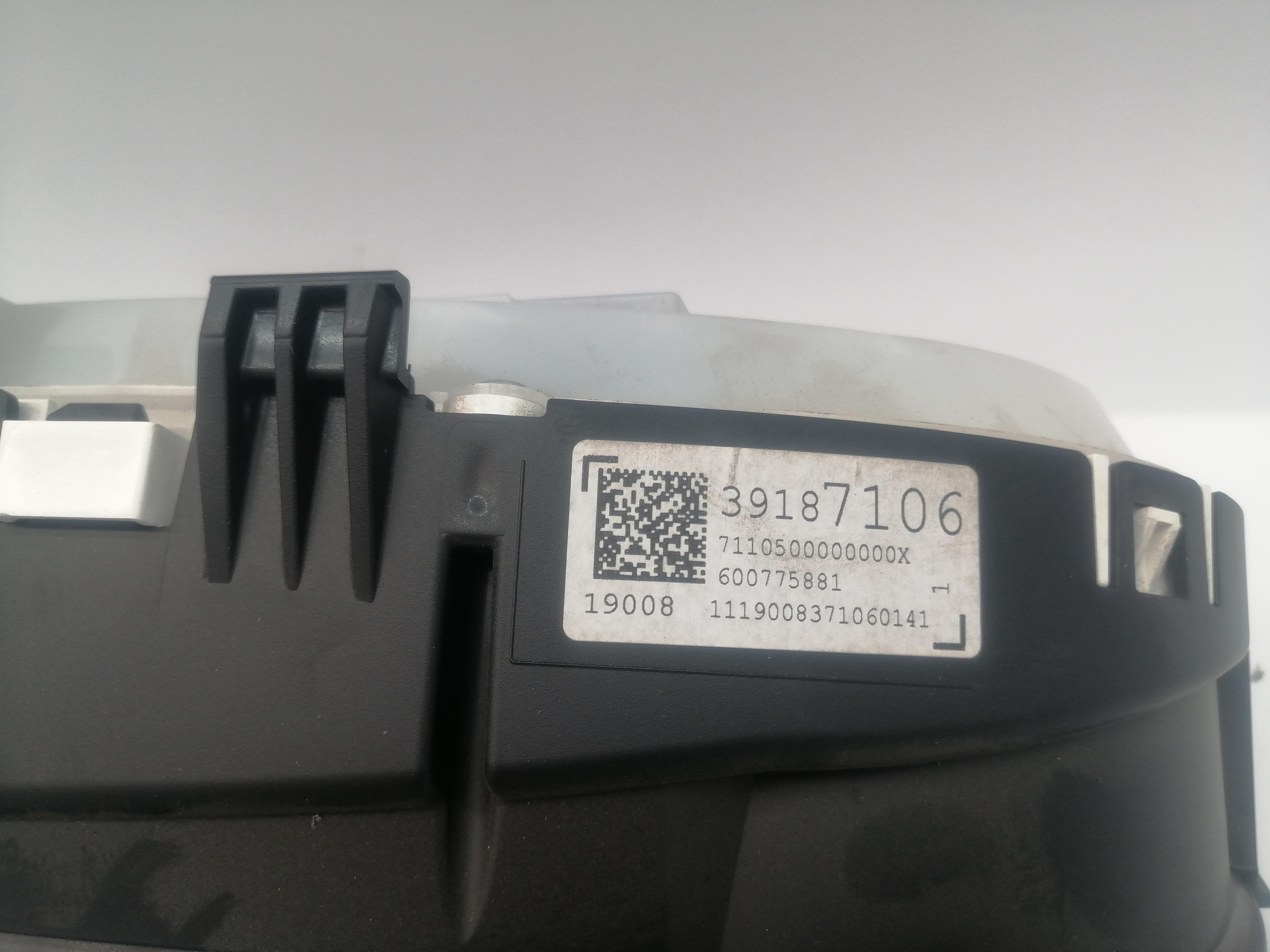 OPEL Astra K (2015-2021) Compteur de vitesse 39187106 25705344