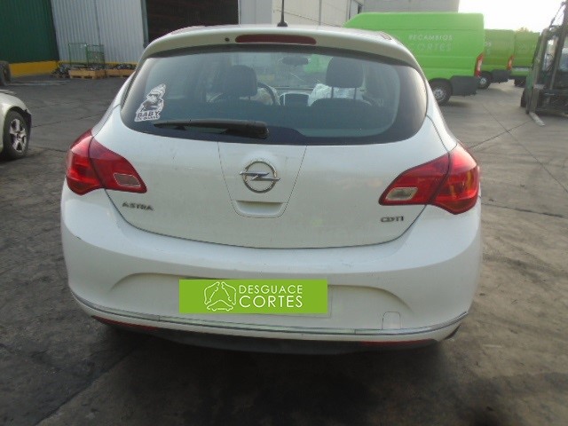 OPEL Astra J (2009-2020) Передний траверс 13470622 18511331