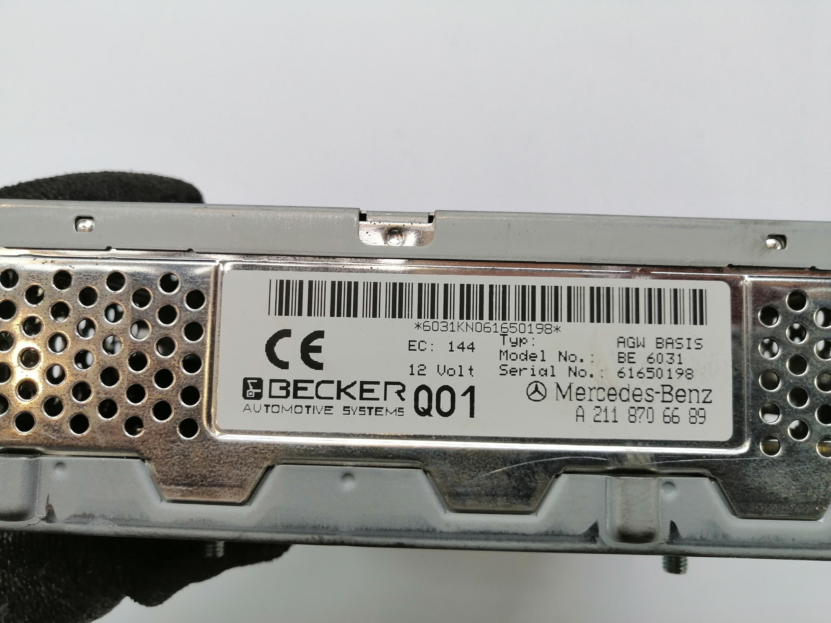 MERCEDES-BENZ SLK-Class R171 (2004-2011) Music Player Without GPS A2118706689, A2118706689 24026865