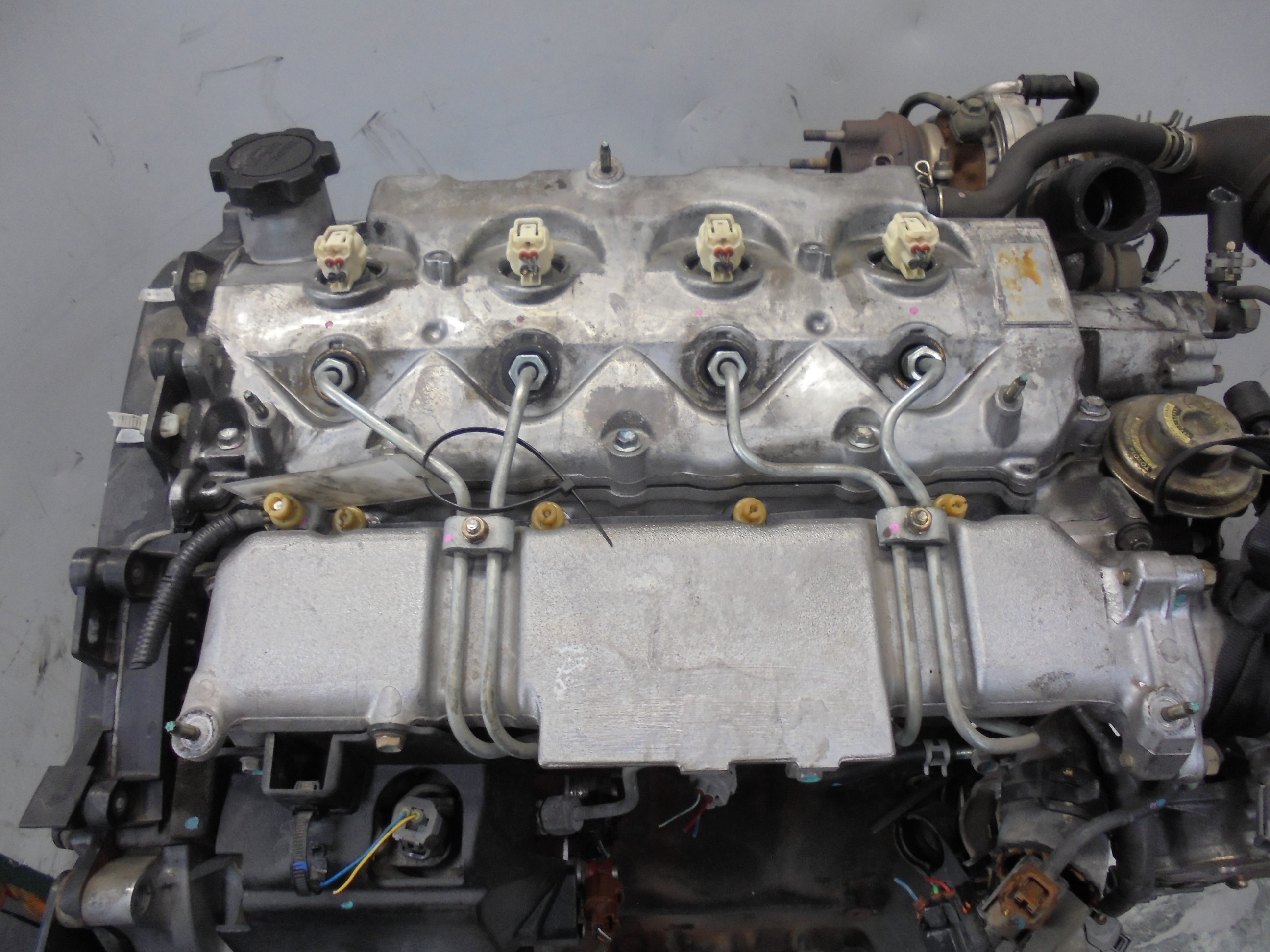 TOYOTA Avensis 1 generation (1997-2003) Engine 1CDFTV 20353165