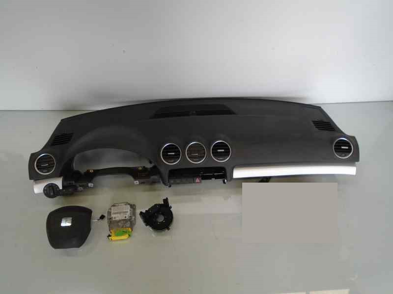 SEAT Exeo 1 generation (2009-2012) Other part 3R1857003C 27508079