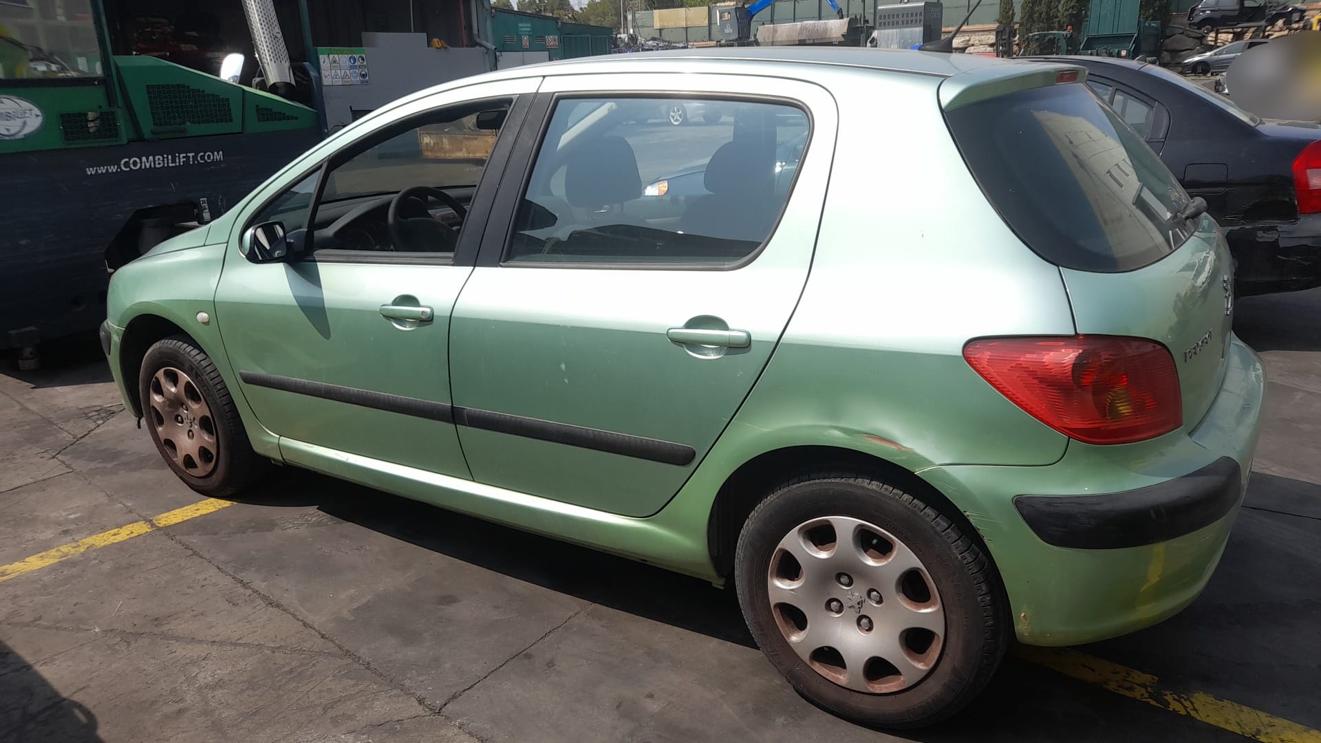 PEUGEOT 307 1 generation (2001-2008) pārnesumkārba 20CN20 25229175