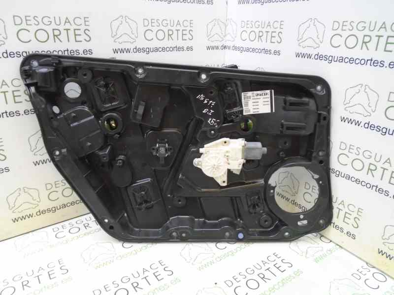 MERCEDES-BENZ GLA-Class X156 (2013-2020) Front Left Door Window Regulator A1767206500 18418895