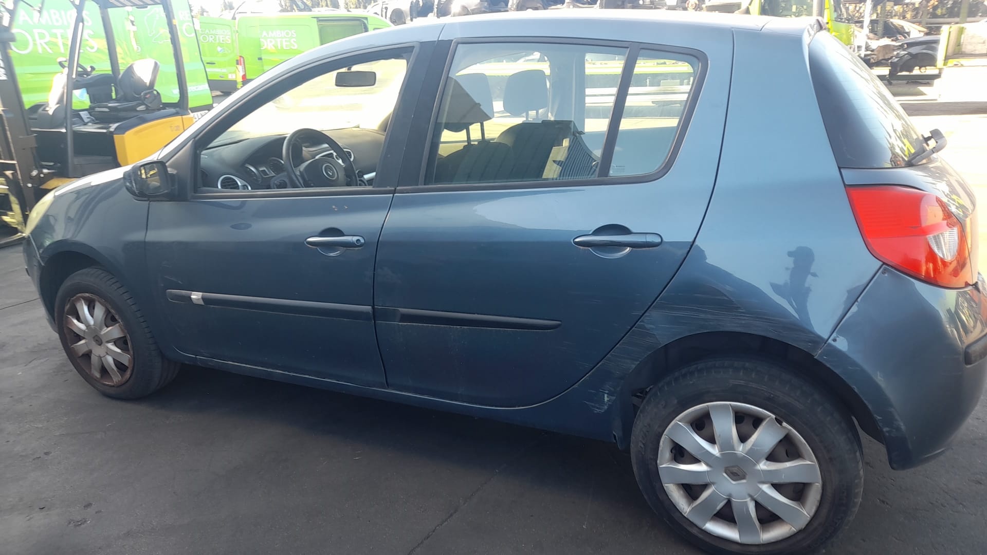 RENAULT Clio 3 generation (2005-2012) Задна лява задна светлина 8200459962 25195885