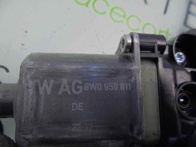 AUDI A4 B9/8W (2015-2024) Lève-vitre de porte arrière gauche 8W0839461 25100189