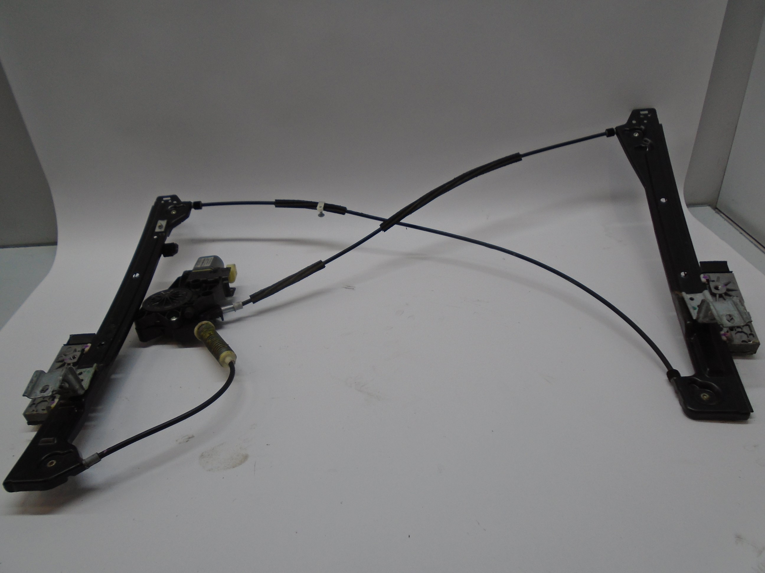 MINI Cooper R56 (2006-2015) Front Right Door Window Regulator 51332756084 18527450