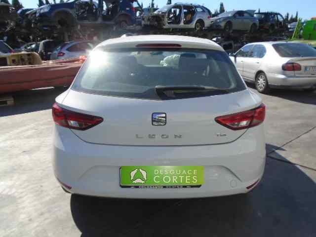 SEAT Leon 3 generation (2012-2020) Aizmugurējais buferis 5F0807421 18343903