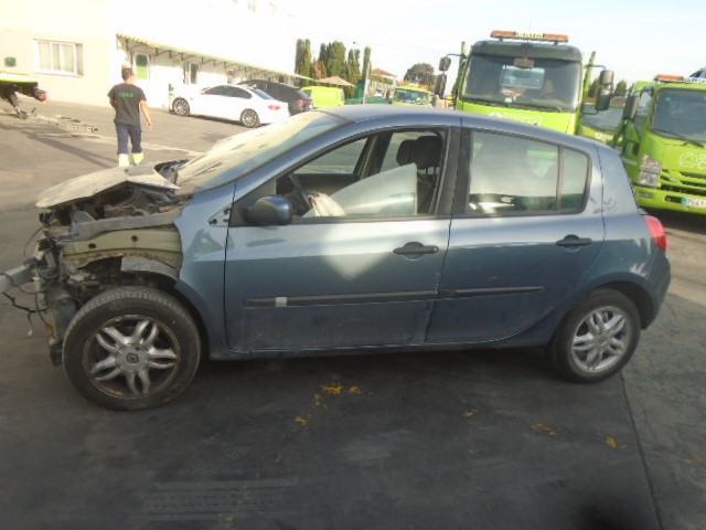 RENAULT Clio 3 generation (2005-2012) Полуось передний левый 8200618501 18523730